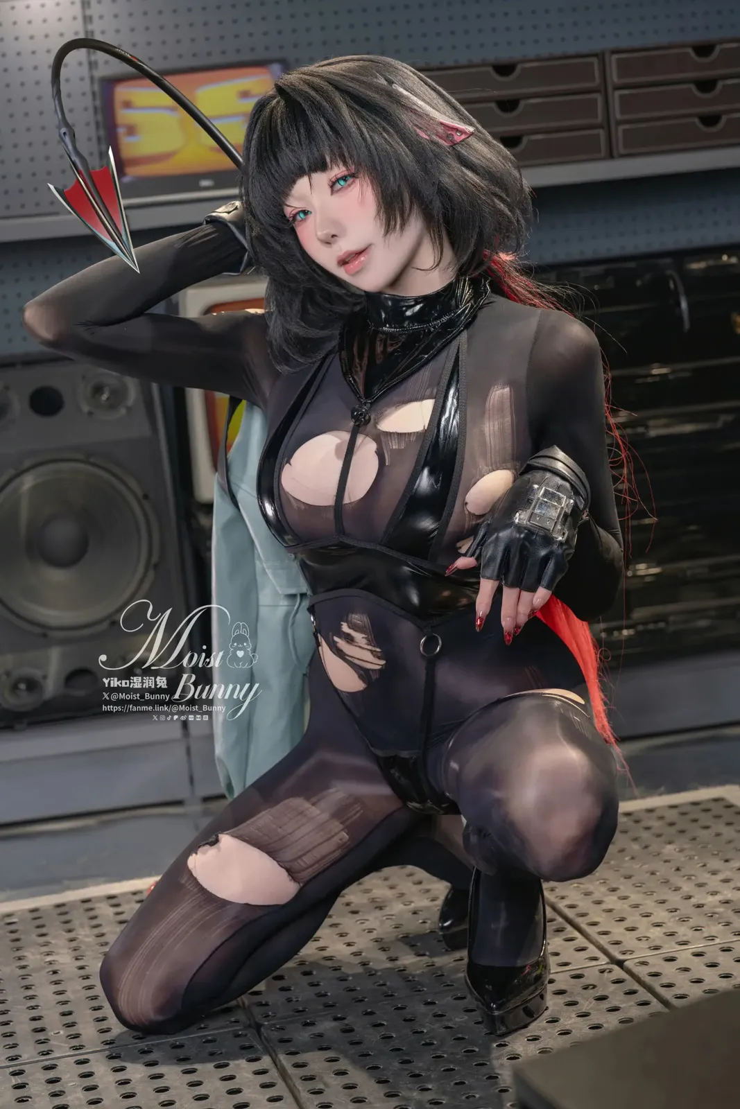 [Cosplay] Yiko湿润兔 25.05月 简 杜 Mr.TAXI