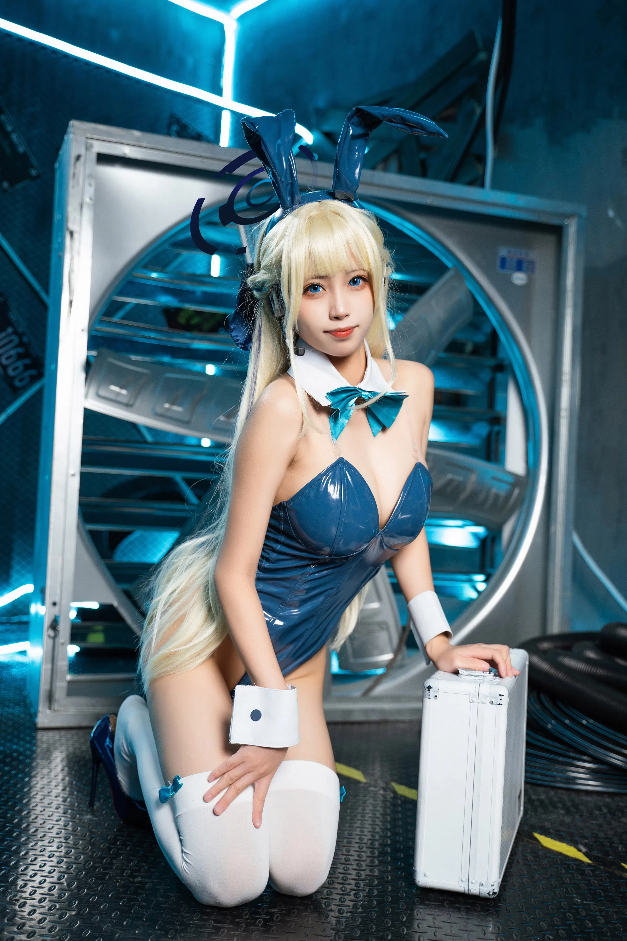 [Cosplay] 三無人型 - 蔚蓝档案 飞鸟马时兔女郎