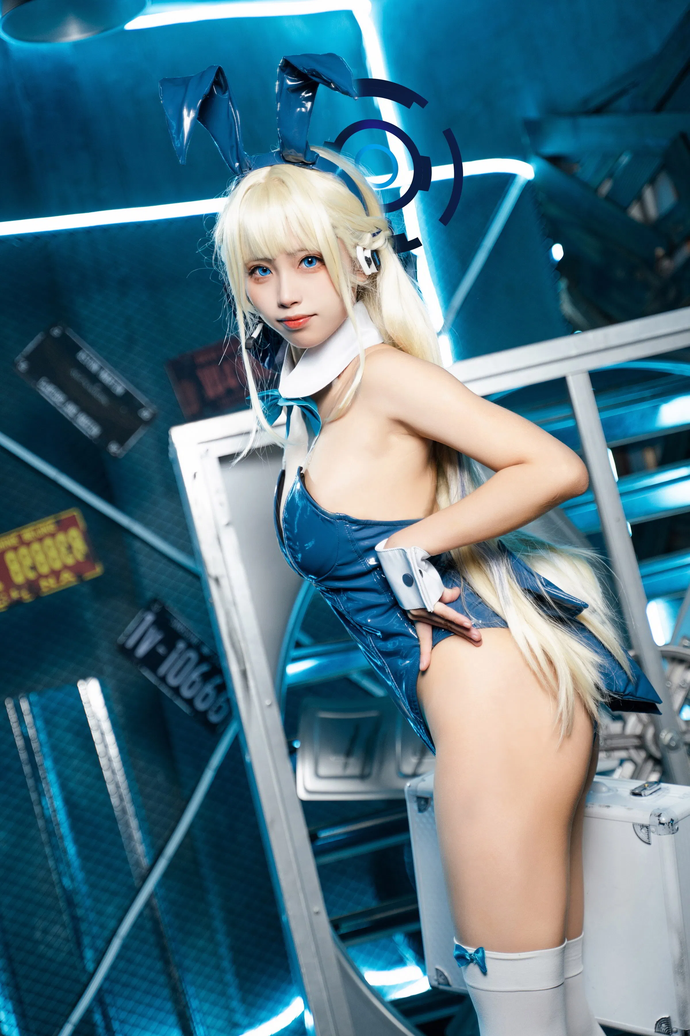 [Cosplay] 三無人型 - 蔚蓝档案 飞鸟马时兔女郎