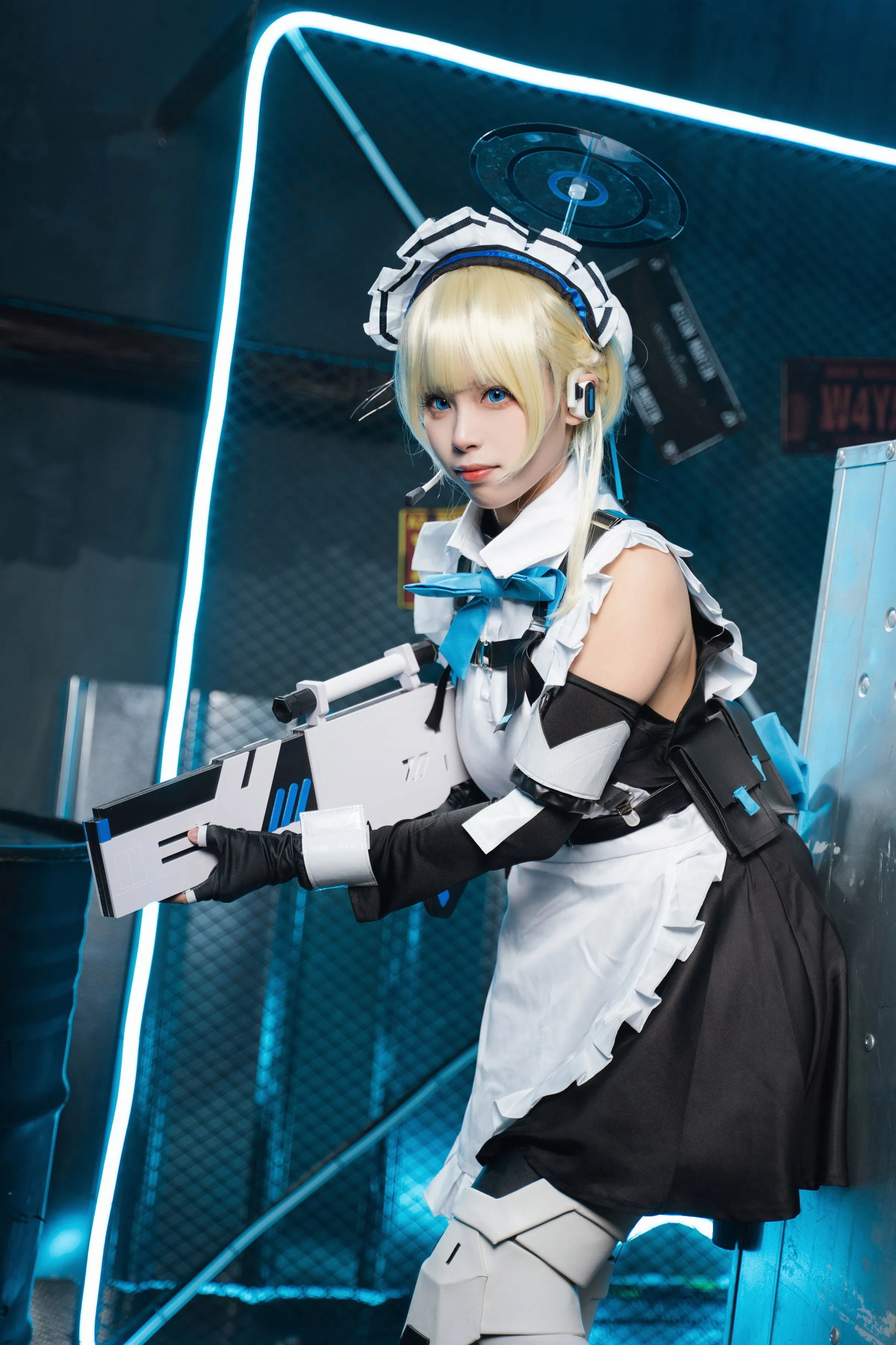 [Cosplay] 三無人型 - 蔚蓝档案 飞鸟马时兔女郎