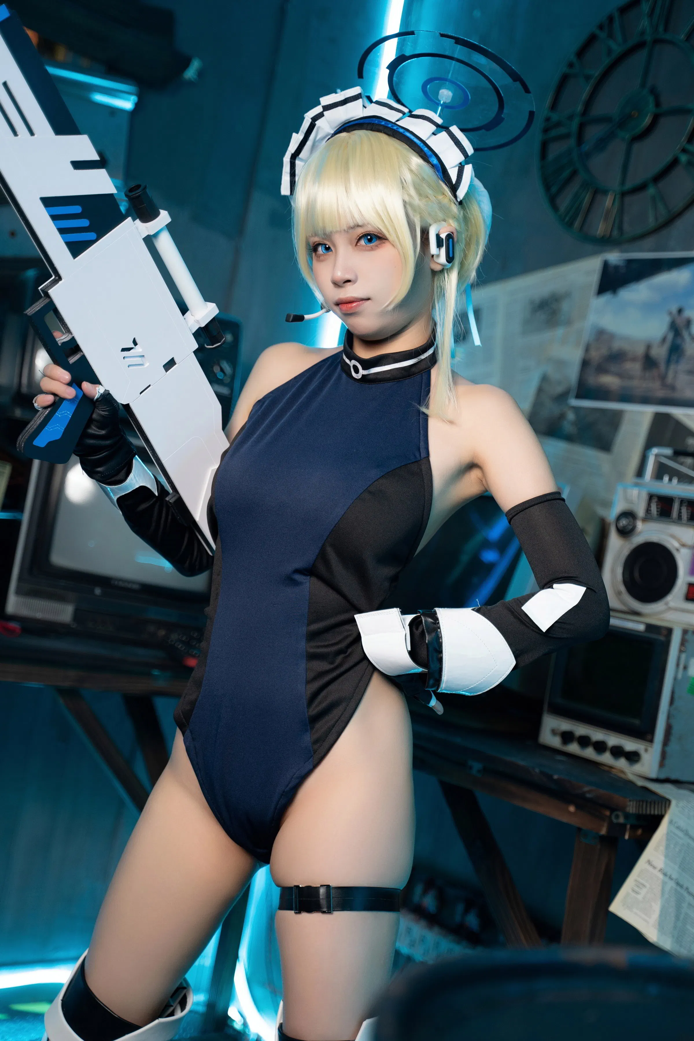 [Cosplay] 三無人型 - 蔚蓝档案 飞鸟马时兔女郎