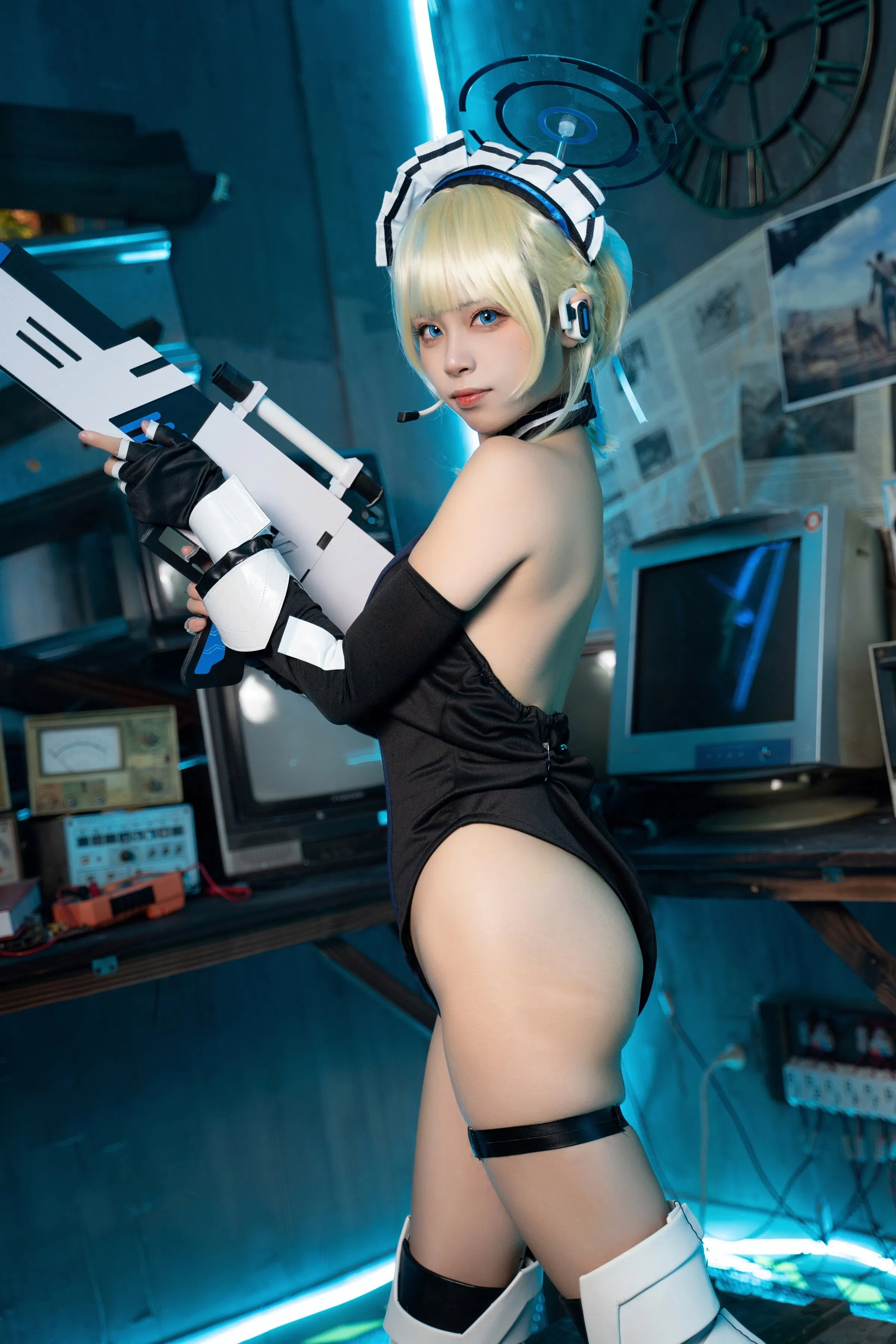 [Cosplay] 三無人型 - 蔚蓝档案 飞鸟马时兔女郎