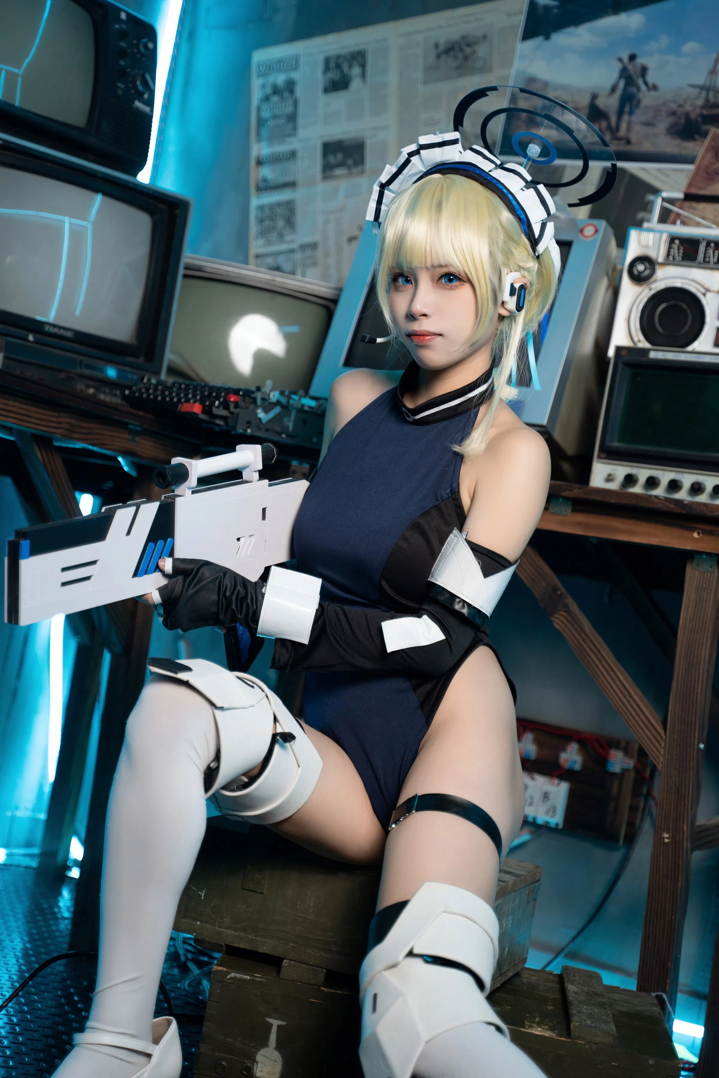 [Cosplay] 三無人型 - 蔚蓝档案 飞鸟马时兔女郎