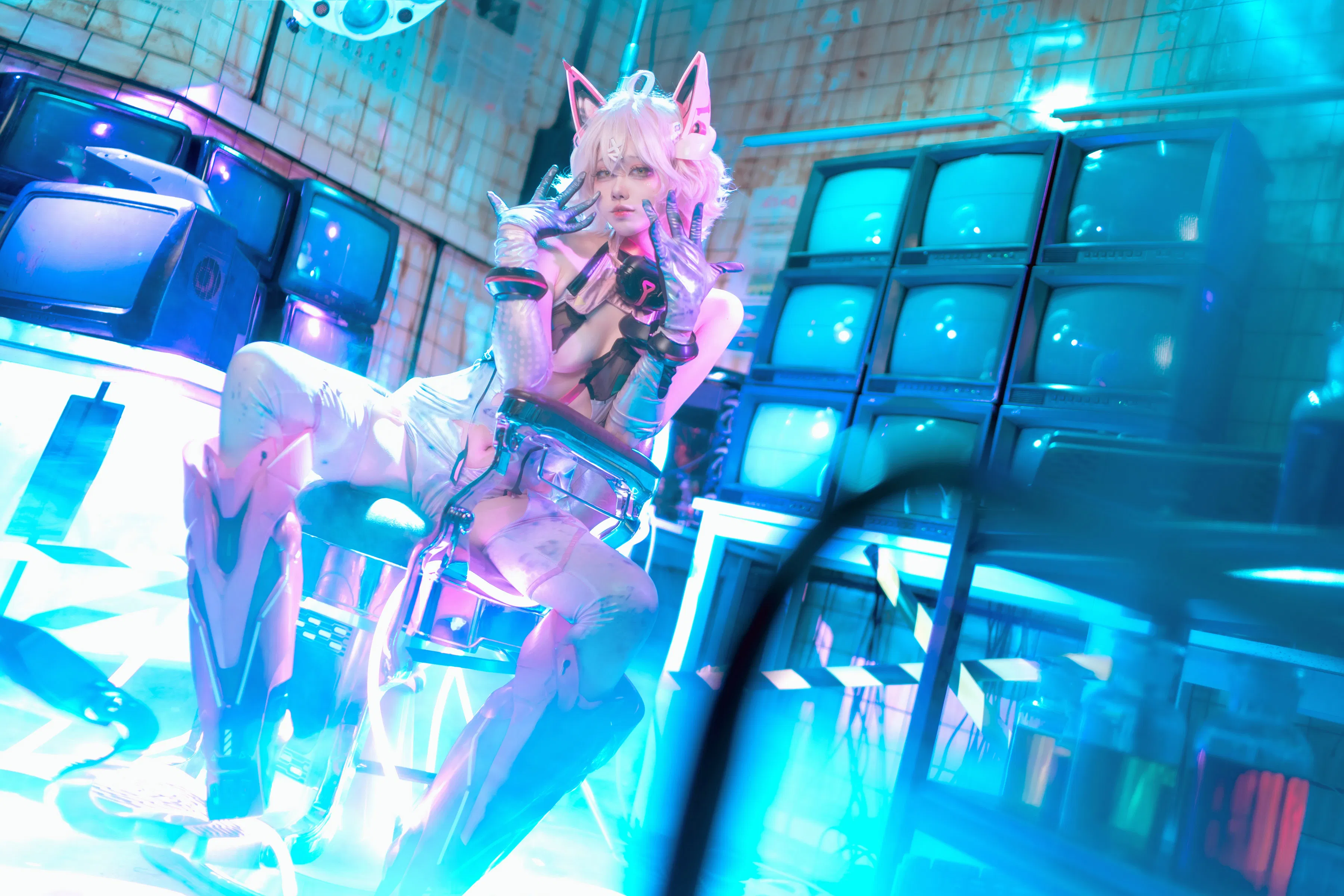 [Cosplay] 安食Ajiki - 交错战线 绯猁