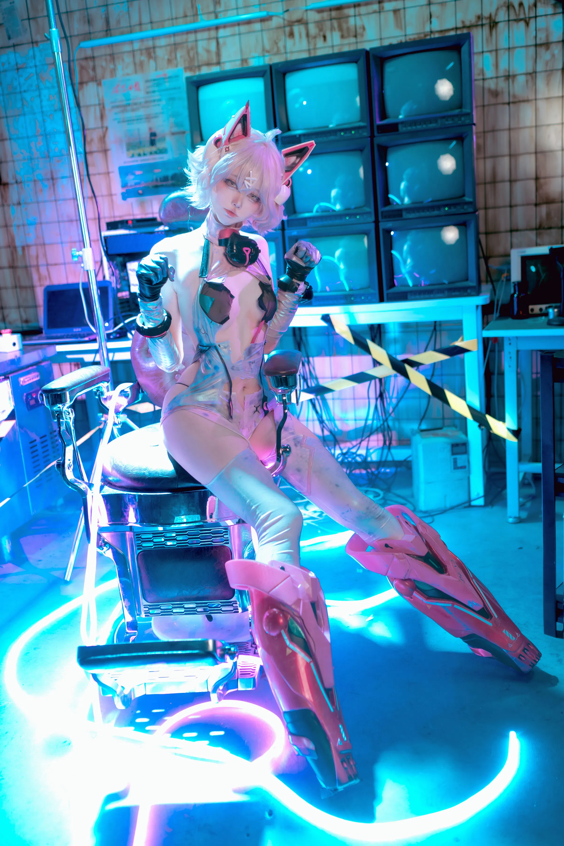 [Cosplay] 安食Ajiki - 交错战线 绯猁