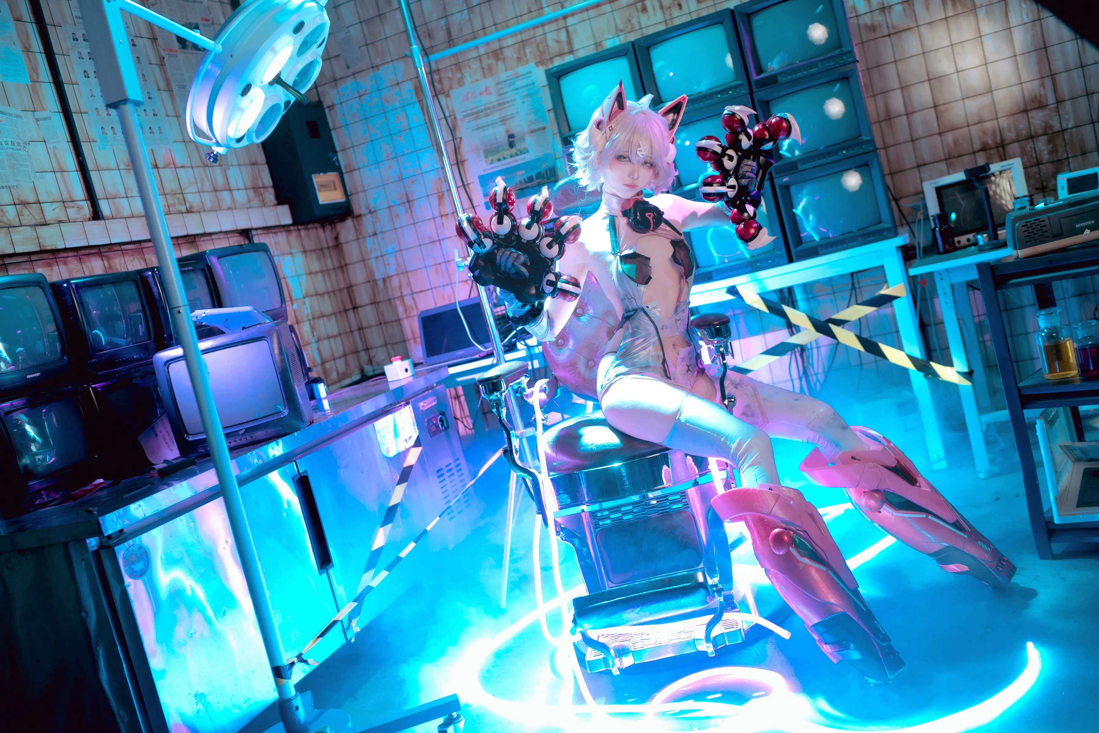 [Cosplay] 安食Ajiki - 交错战线 绯猁