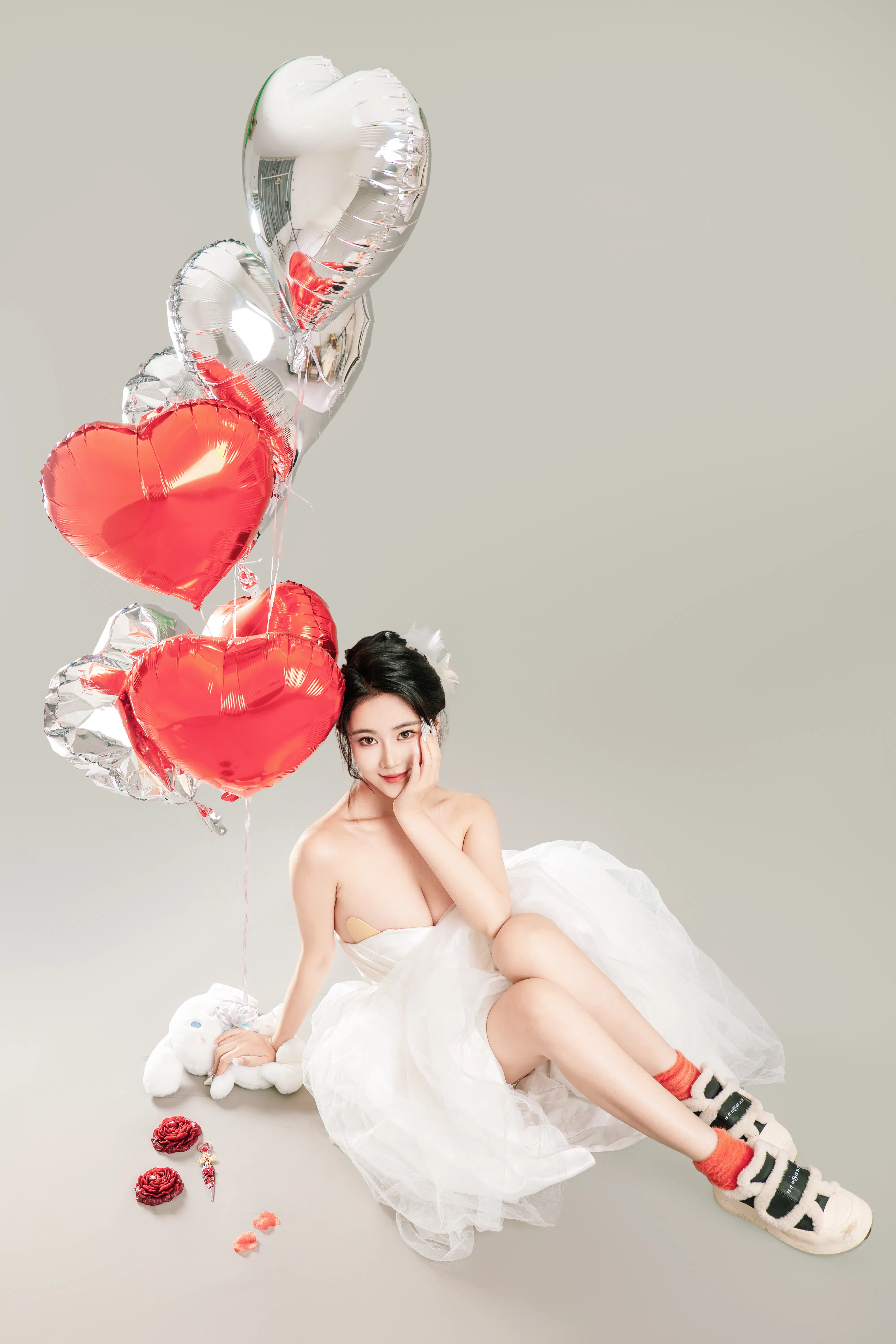 [Cosplay] 年年 - LOVE 情人节特别篇