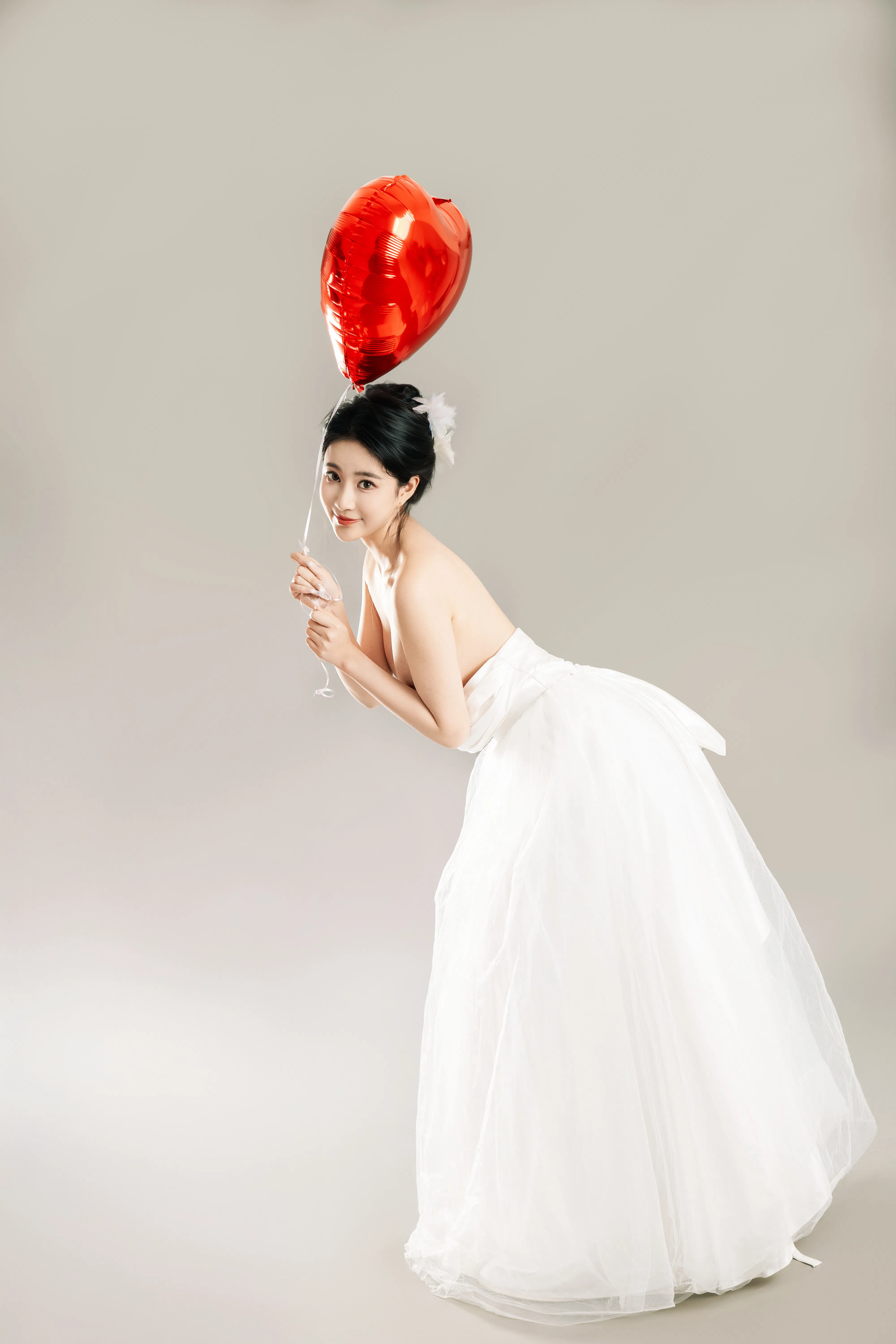 [Cosplay] 年年 - LOVE 情人节特别篇