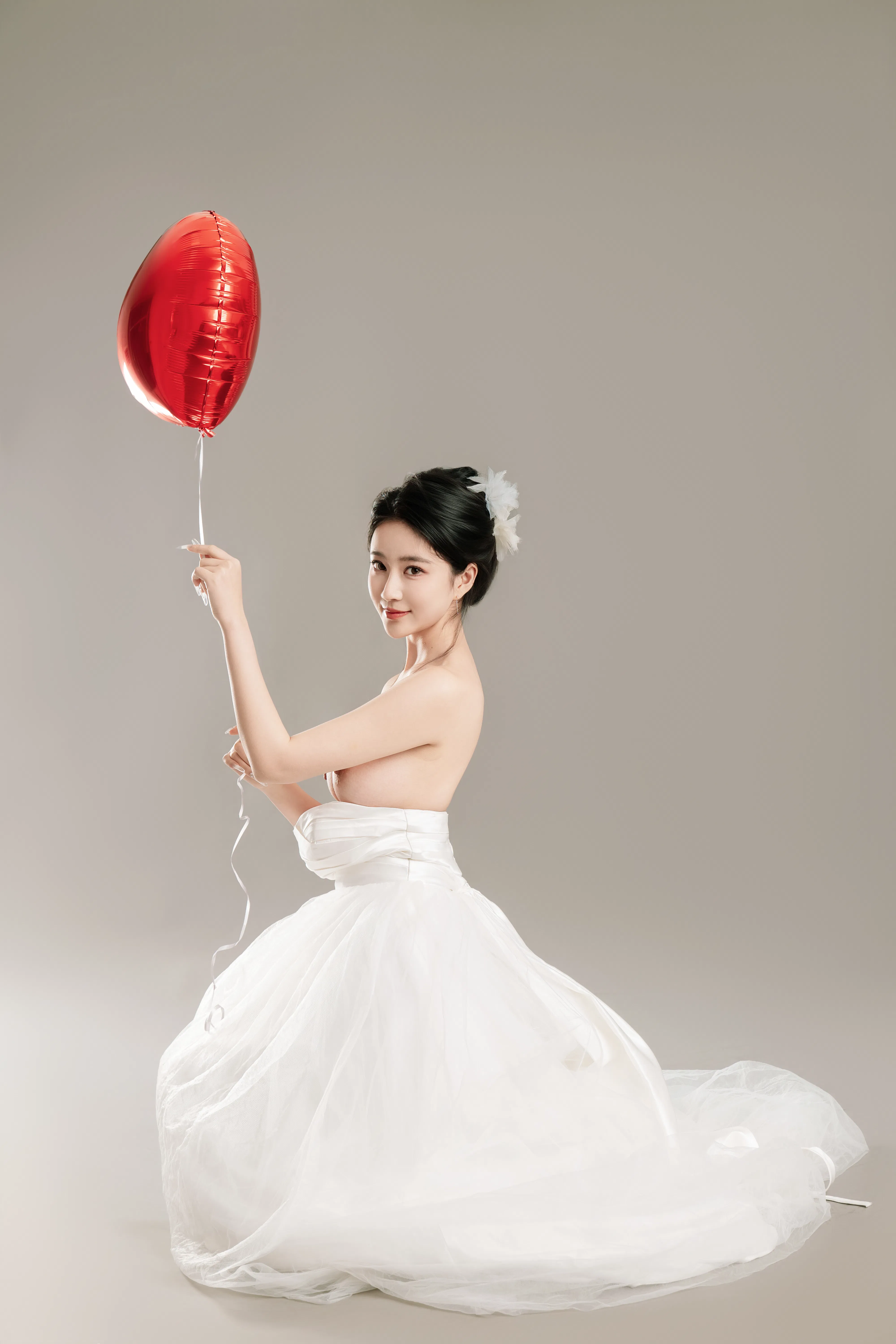 [Cosplay] 年年 - LOVE 情人节特别篇