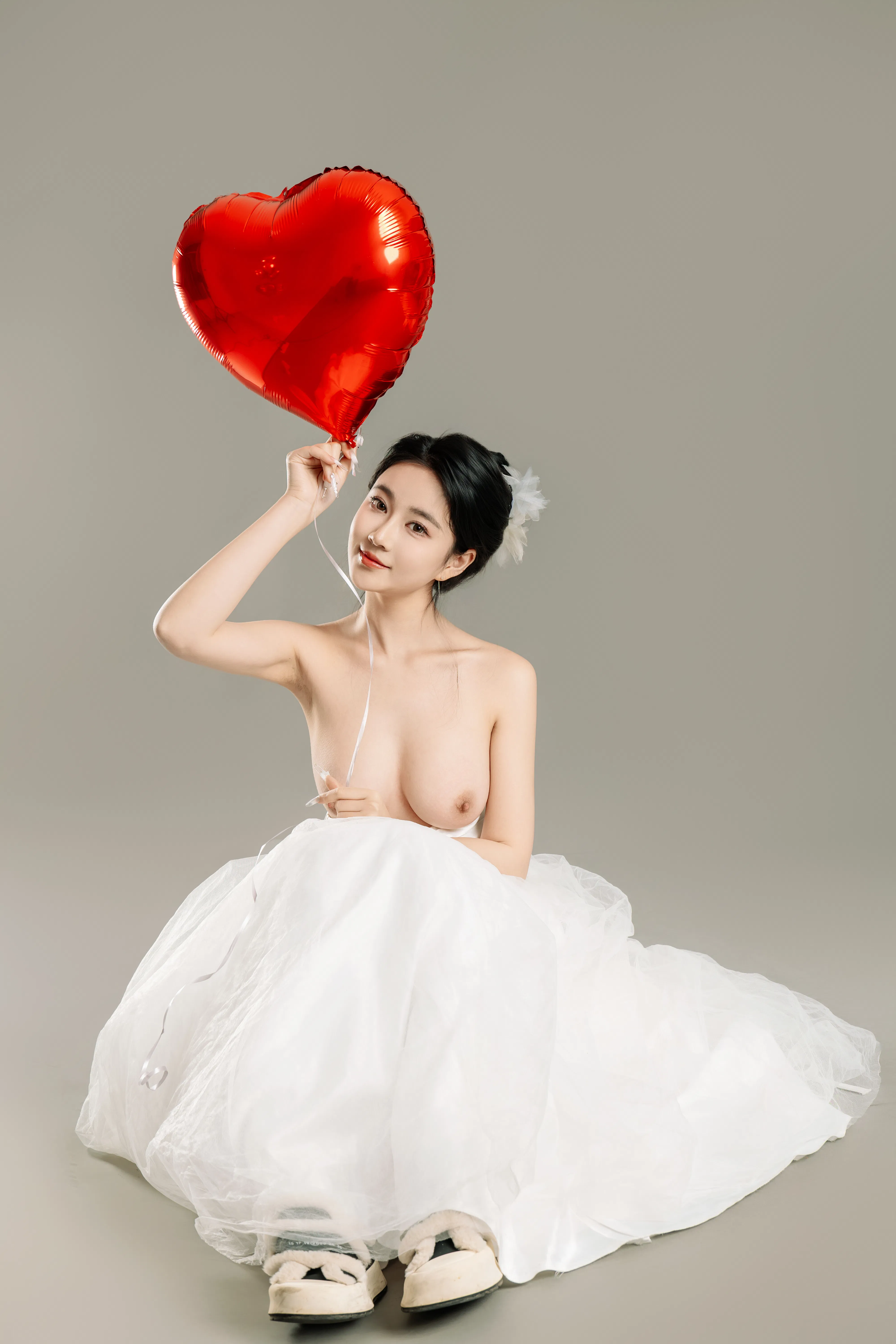 [Cosplay] 年年 - LOVE 情人节特别篇