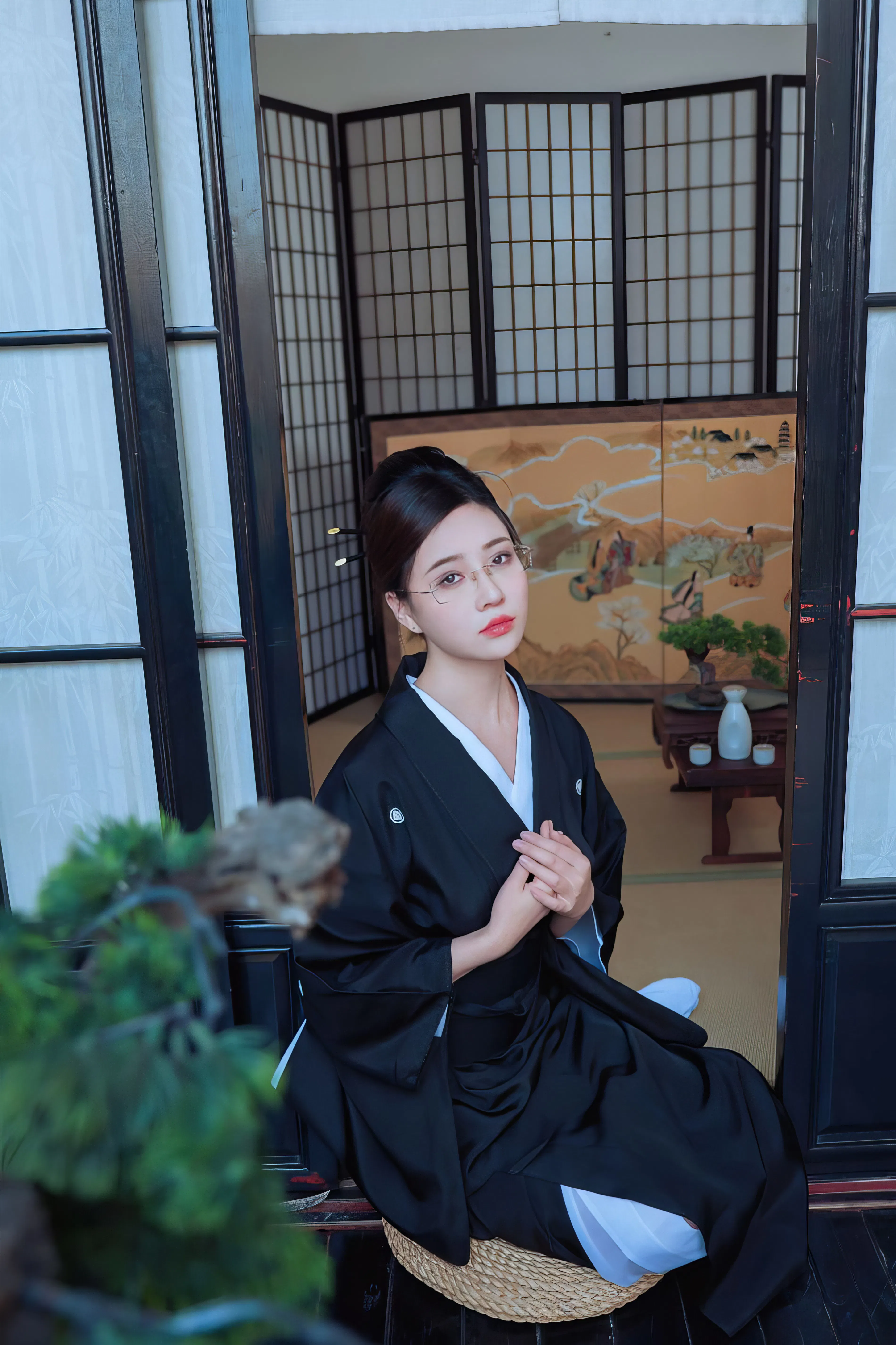 [Cosplay] 年年 - 未亡人