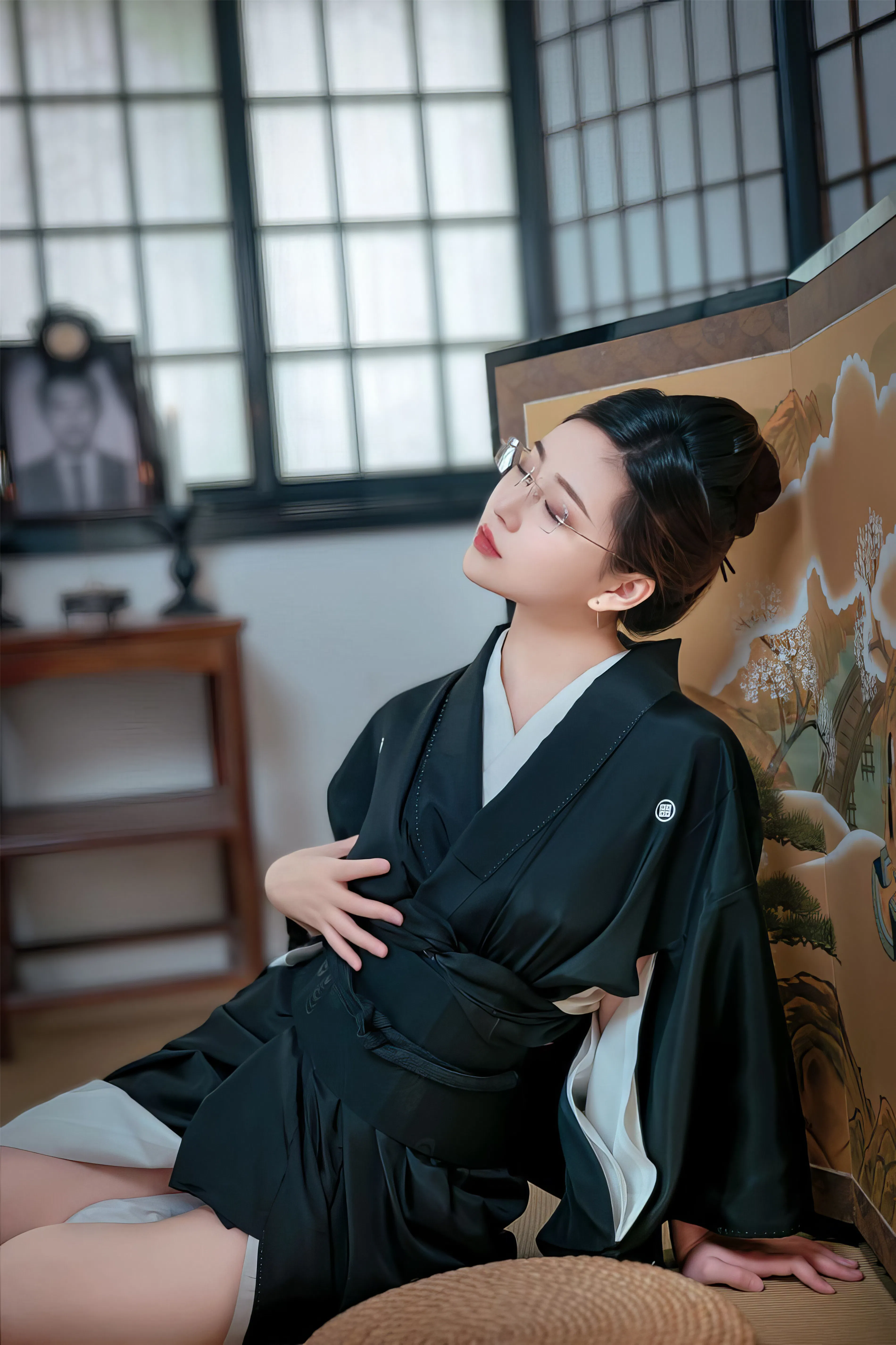 [Cosplay] 年年 - 未亡人