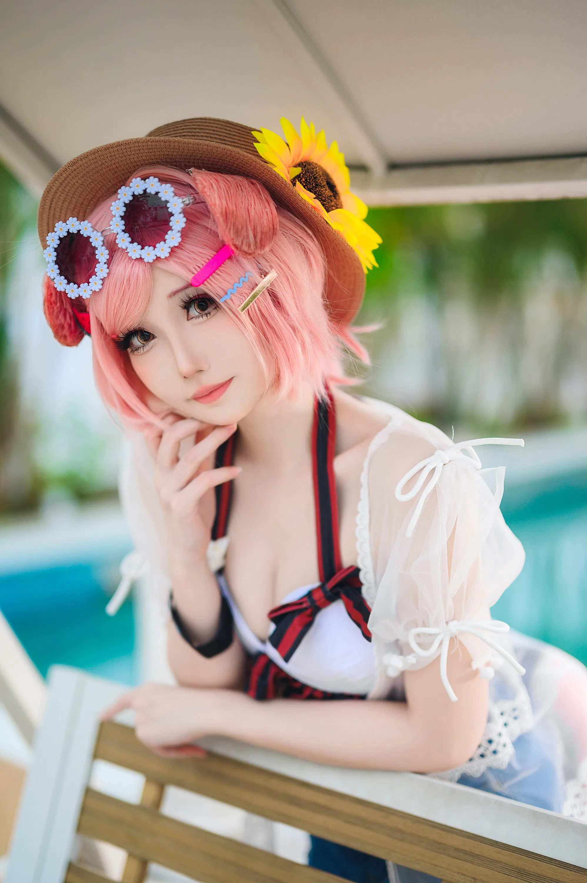 [Cosplay] 焖焖碳 - 明日方舟 澄闪泳装