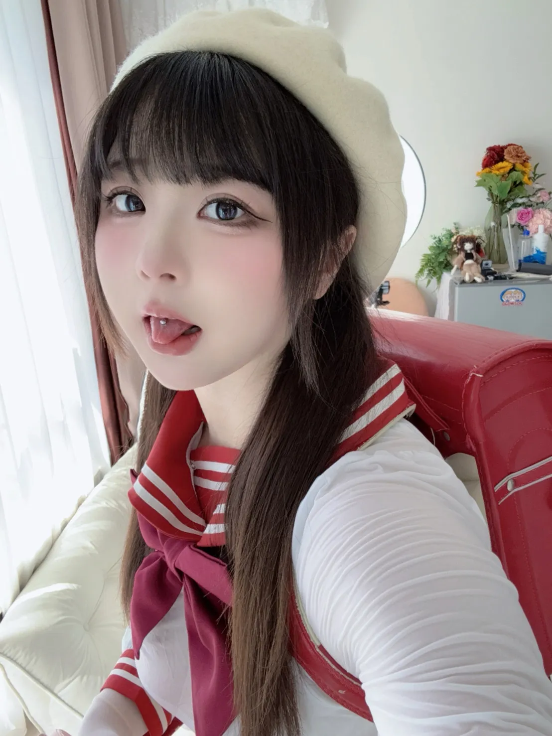 [Cosplay] 皮皮奶可可爱了啦 - JK红书包