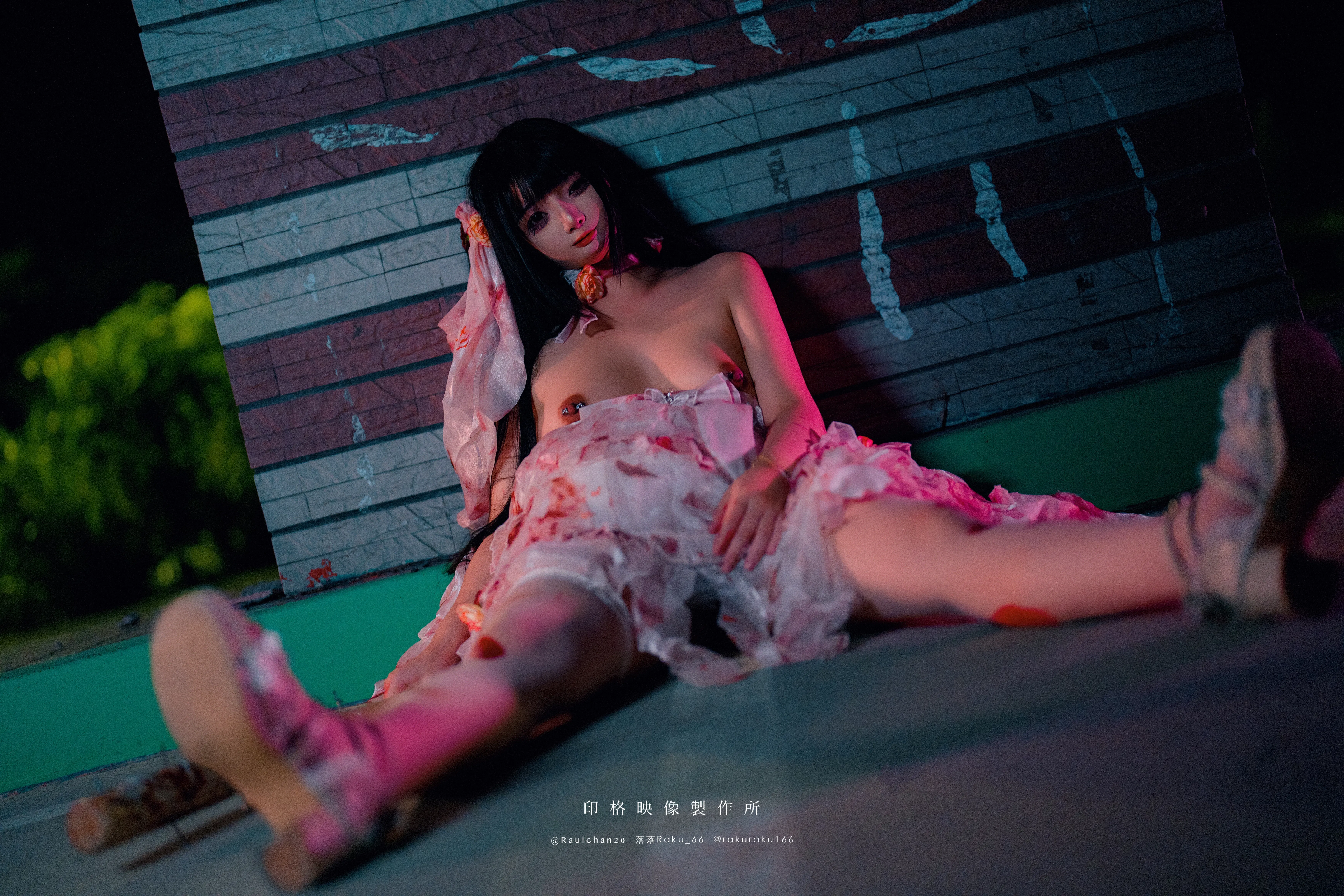 [Cosplay] 落落 – 孤独的玛丽 Lonely Mary