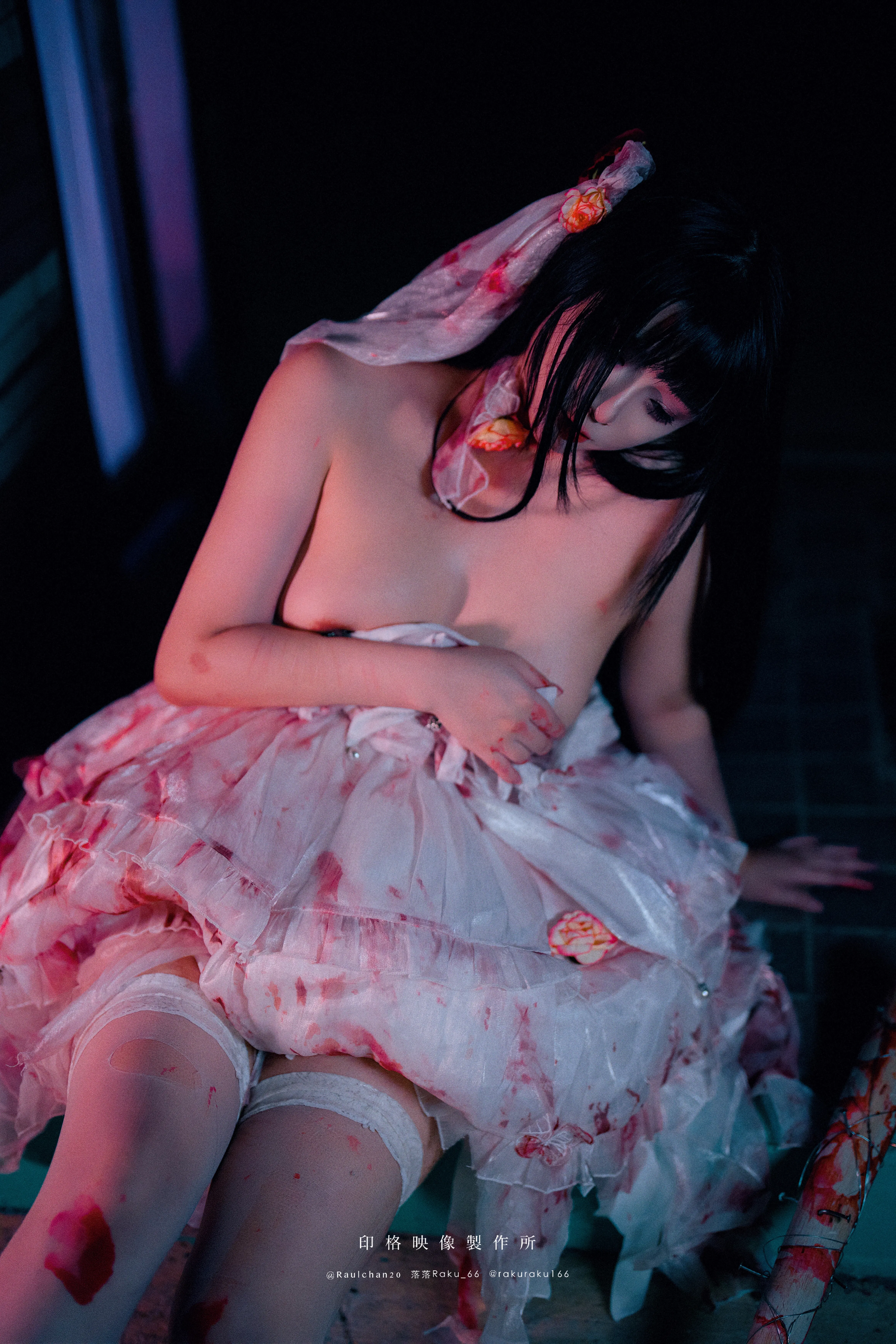 [Cosplay] 落落 – 孤独的玛丽 Lonely Mary