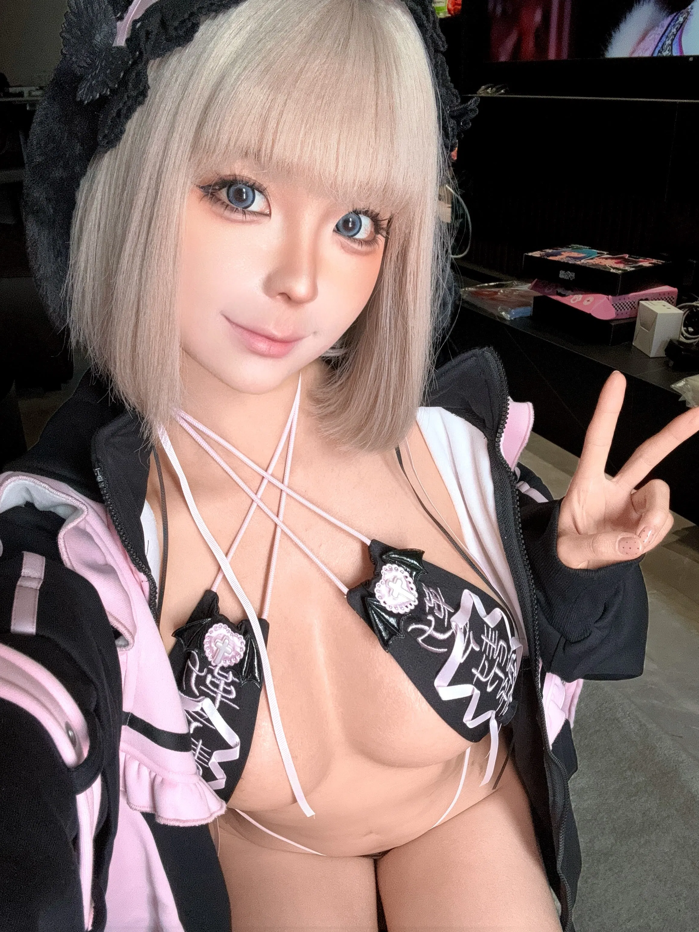 [Cosplay] 蠢沫沫 - 2025.02 自拍集