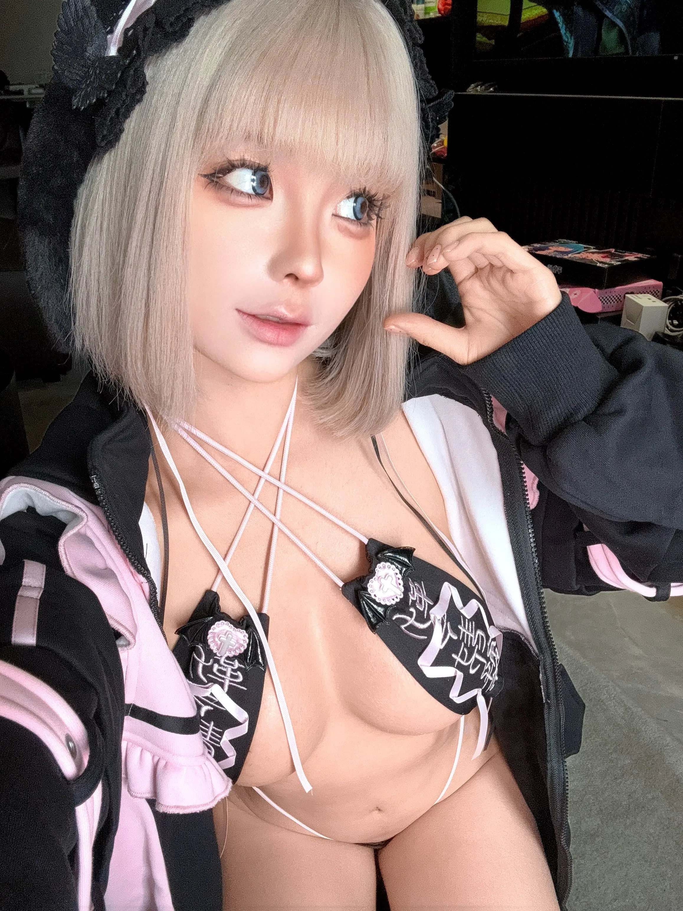 [Cosplay] 蠢沫沫 - 2025.02 自拍集