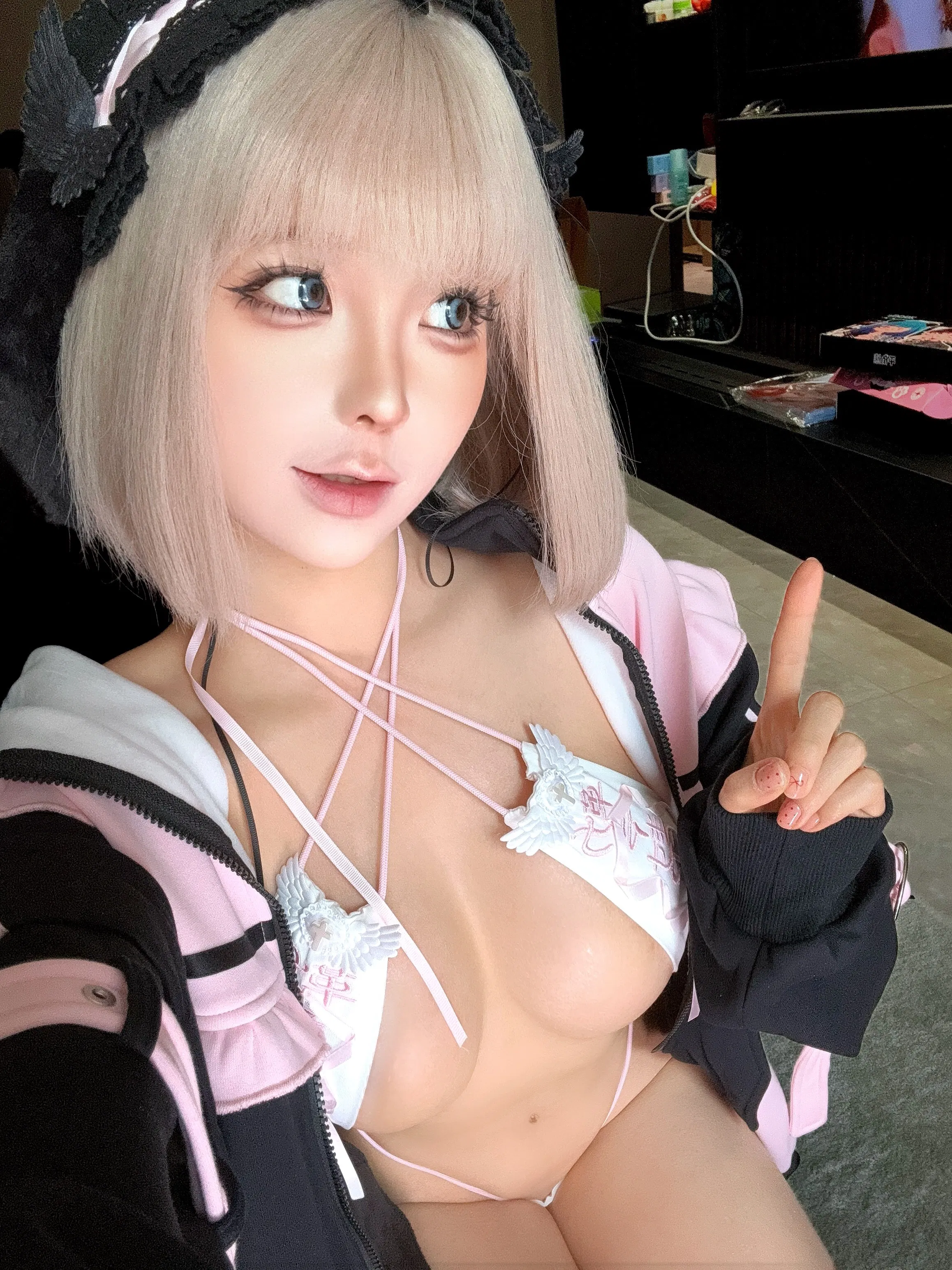 [Cosplay] 蠢沫沫 - 2025.02 自拍集