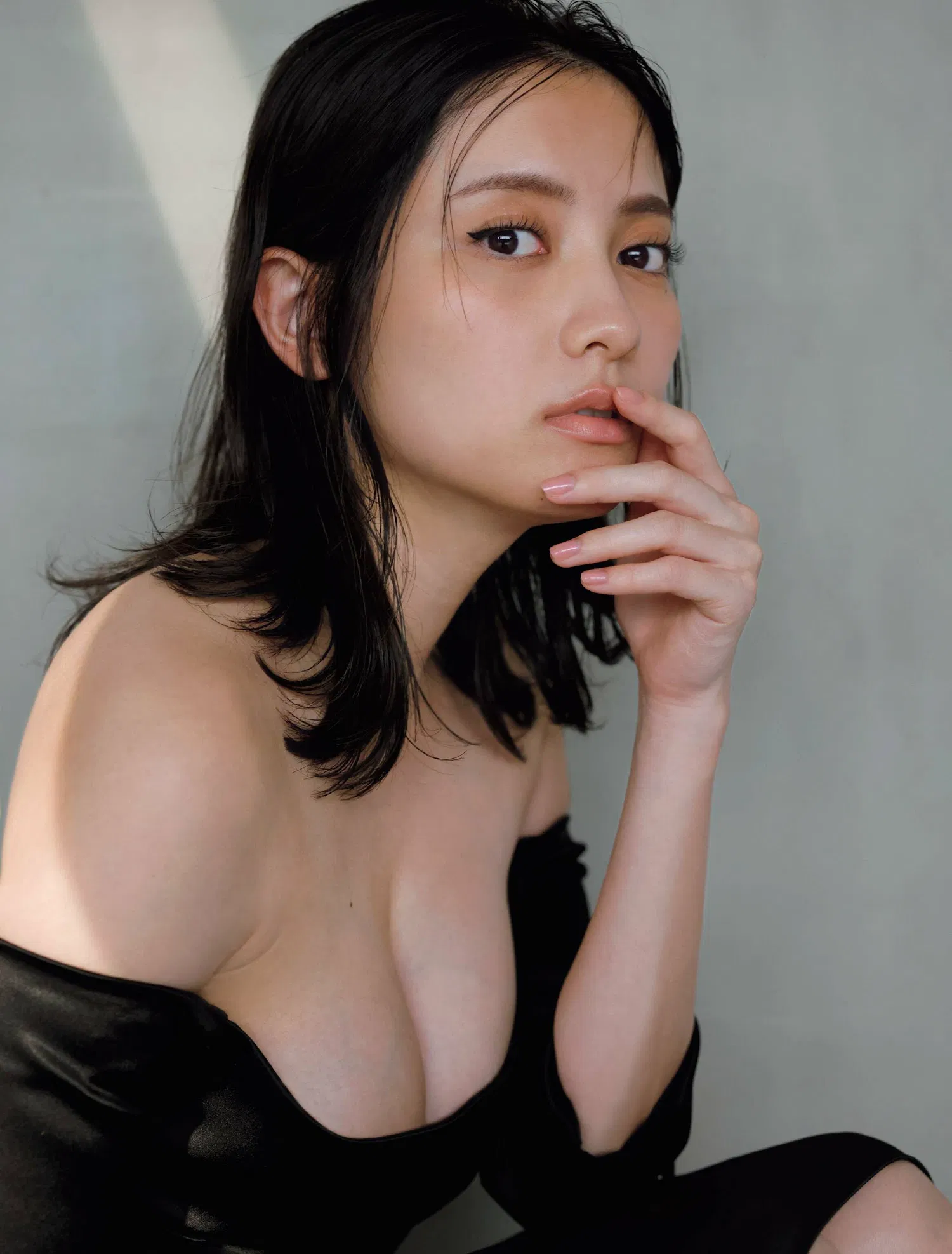[FRIDAY] 2022.12.30 桃月なしこ 近藤沙瑛子 林ゆめ 本郷柚巴 青山ひかる 斎藤さらら