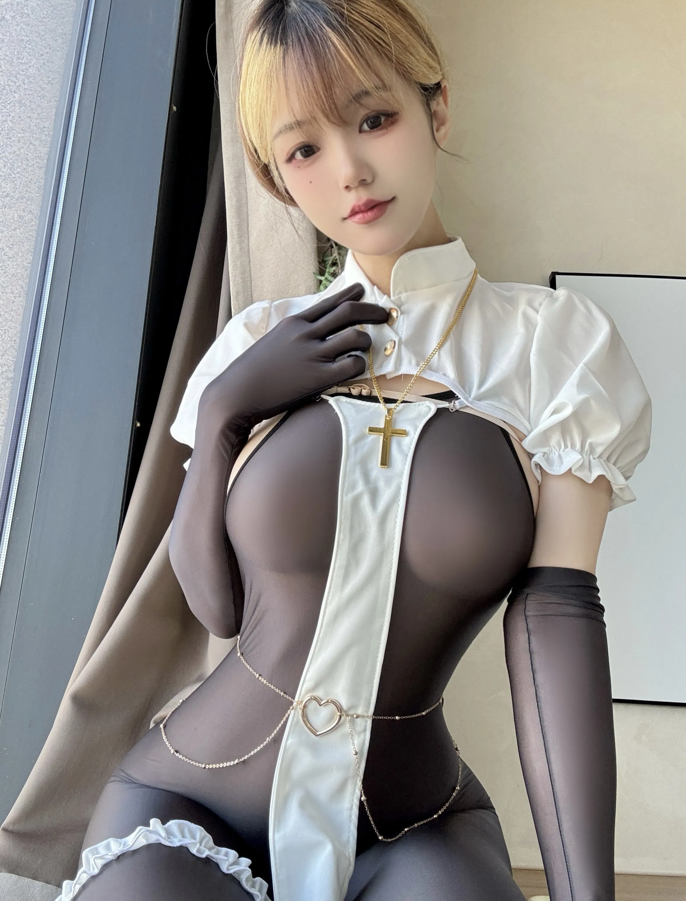 [Fantia] 2024年11月 – 小仓千代w