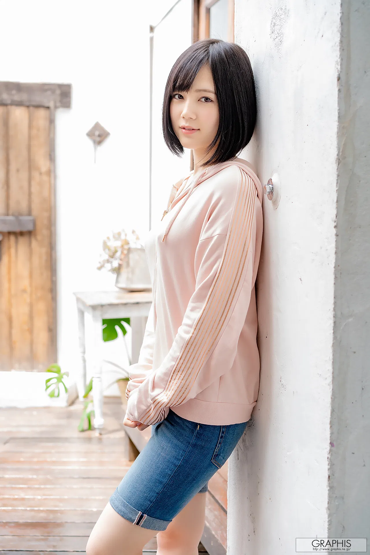 [Graphis] 2019-06-21 Remu Suzumori 涼森れむ 『 First Gravure 』