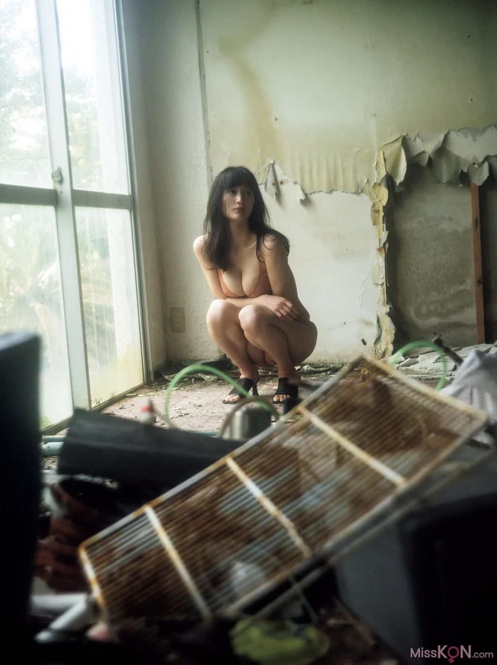 Arisa Deguchi (出口亞梨沙)_ 写真集 Ｅｓｓｅｎｃｅ