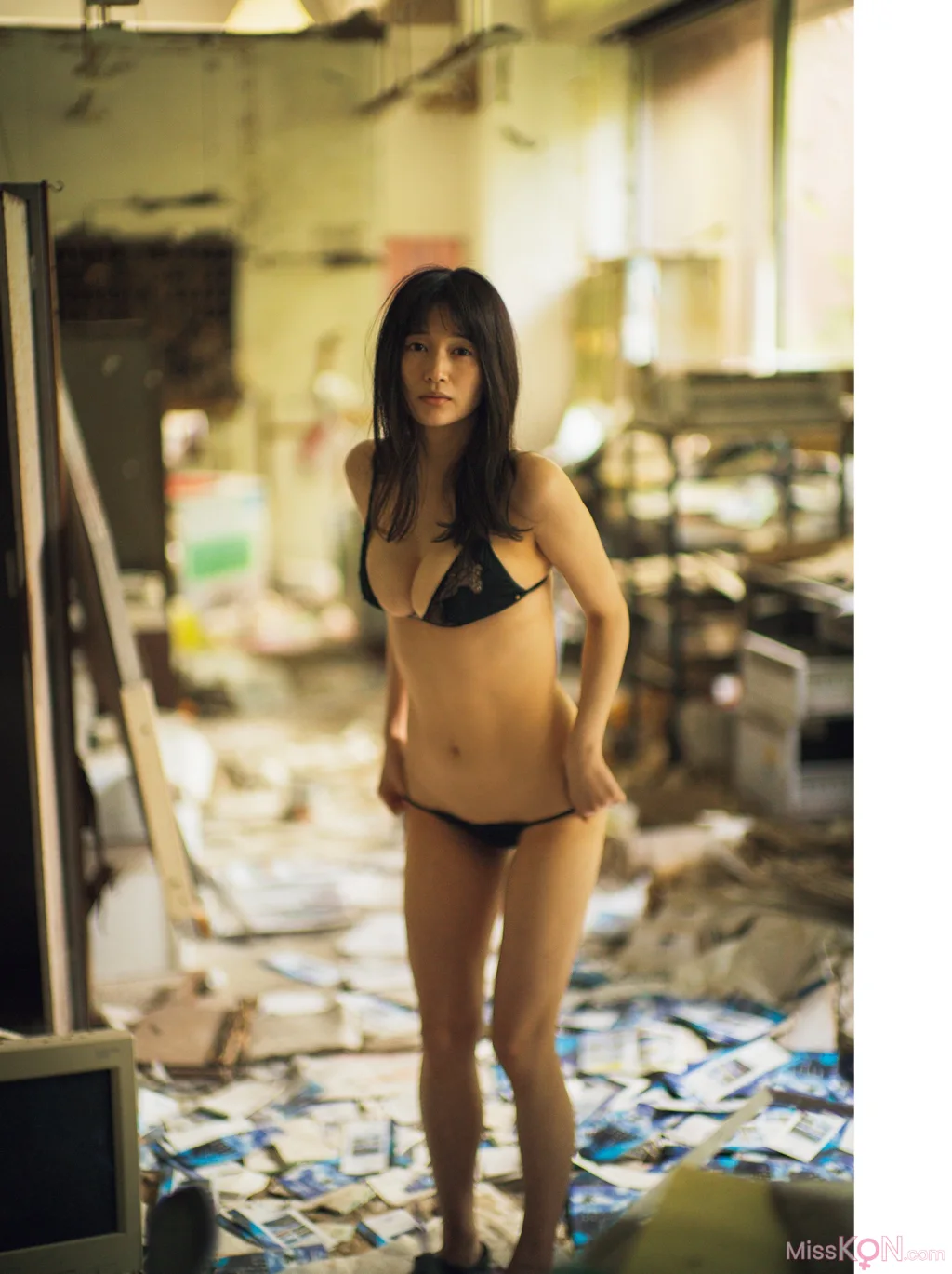 Arisa Deguchi (出口亞梨沙)_ 写真集 Ｅｓｓｅｎｃｅ