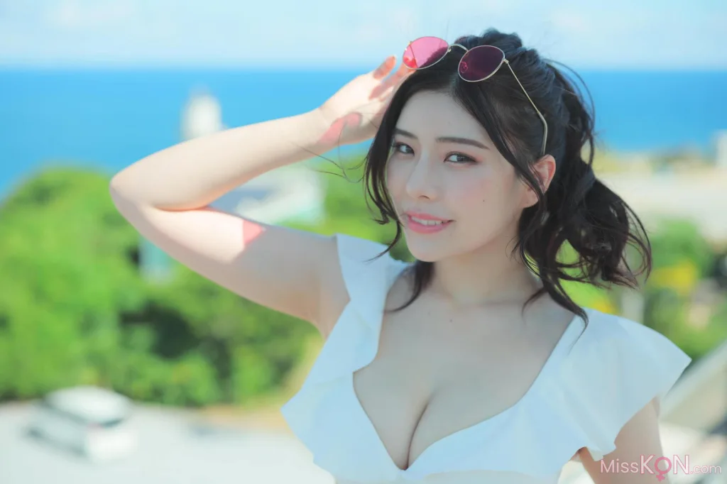 Kamiki Rei (神木丽)_ Ather Vol.1 神木麗アザーカット写真集 (ひとつなぎBOOKS)