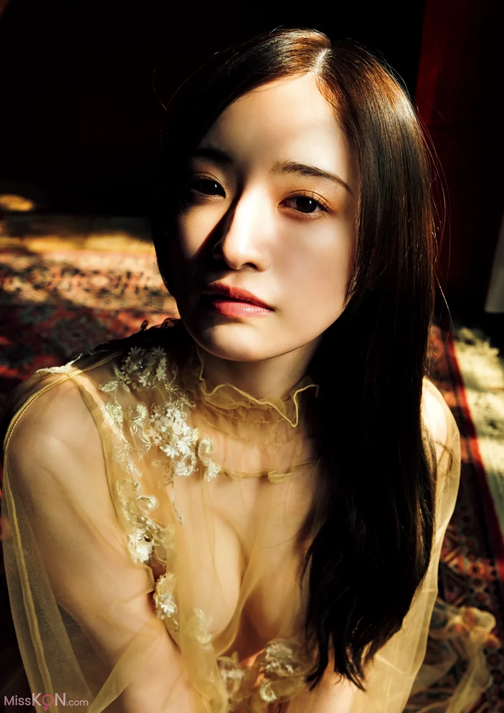 Kana Nakada (中田花奈)_ ２ｎｄ写真集 掻き立てる