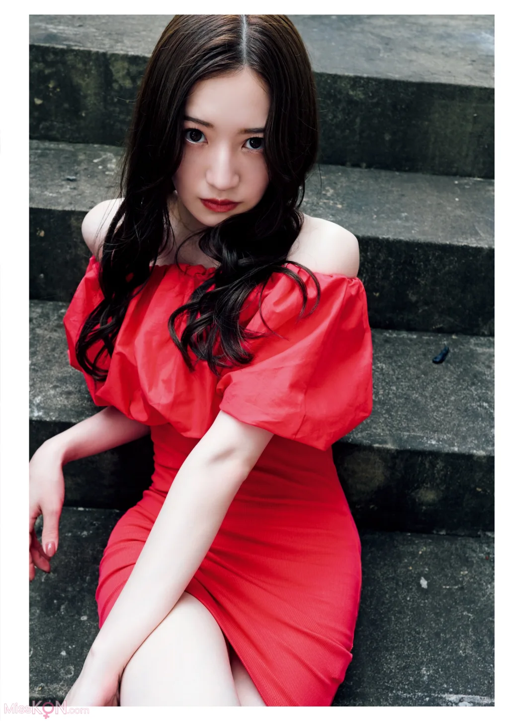 Kana Nakada (中田花奈)_ ２ｎｄ写真集 掻き立てる