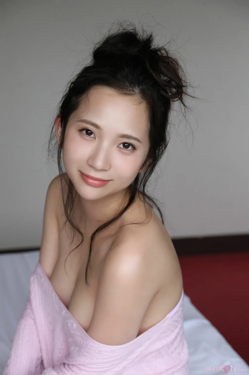 Miho Machiyama (街山みほ)_ FRIDAYデジタル写真集 現役慶應大学生美女 「潮騒」