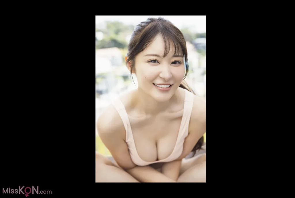 Minori Sasaki (佐々木美乃里)_ FRIDAY GOLD サーキットの女王