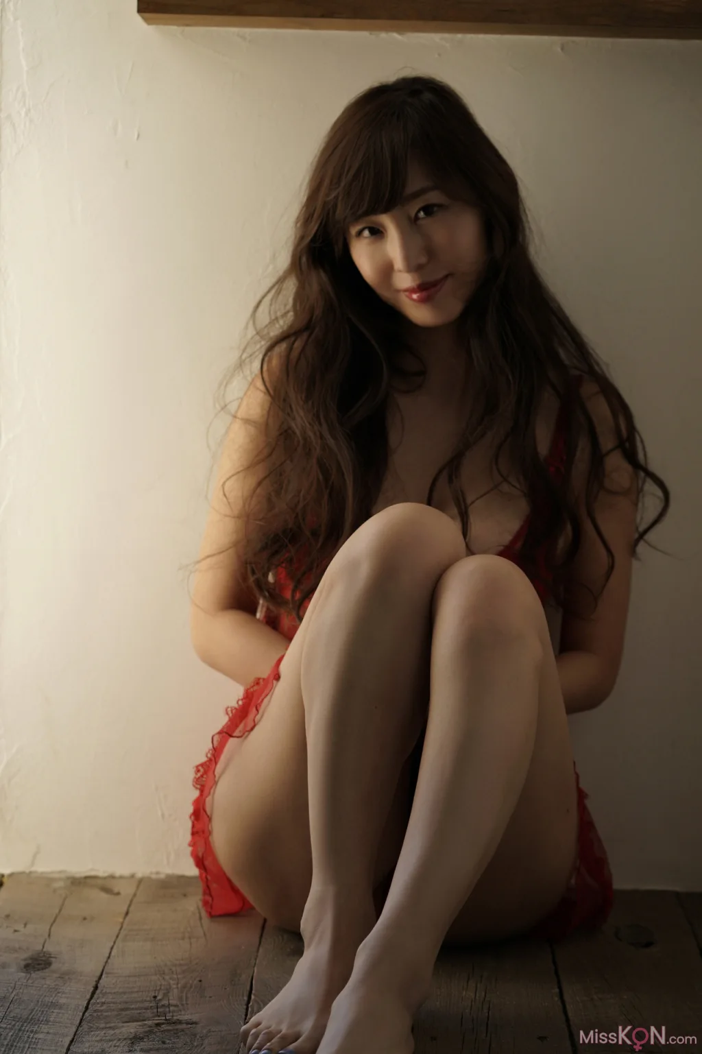 Misumi Shiochi (塩地美澄)_ 週刊現代デジタル写真集 「美女アナの昼下がり」