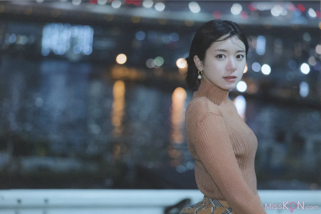 Momoka Onishi (大西桃香)_ 2023.09.30 AKB48 2nd写真集『桃の眺め方』