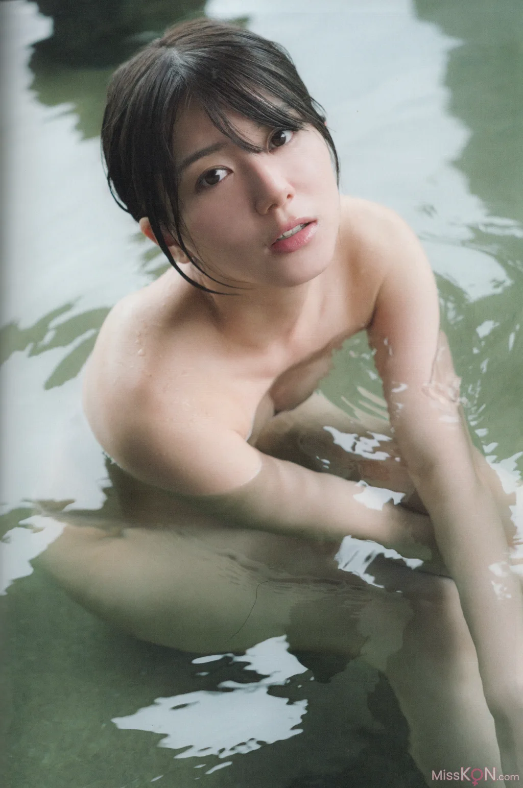 Momoka Onishi (大西桃香)_ 2023.09.30 AKB48 2nd写真集『桃の眺め方』