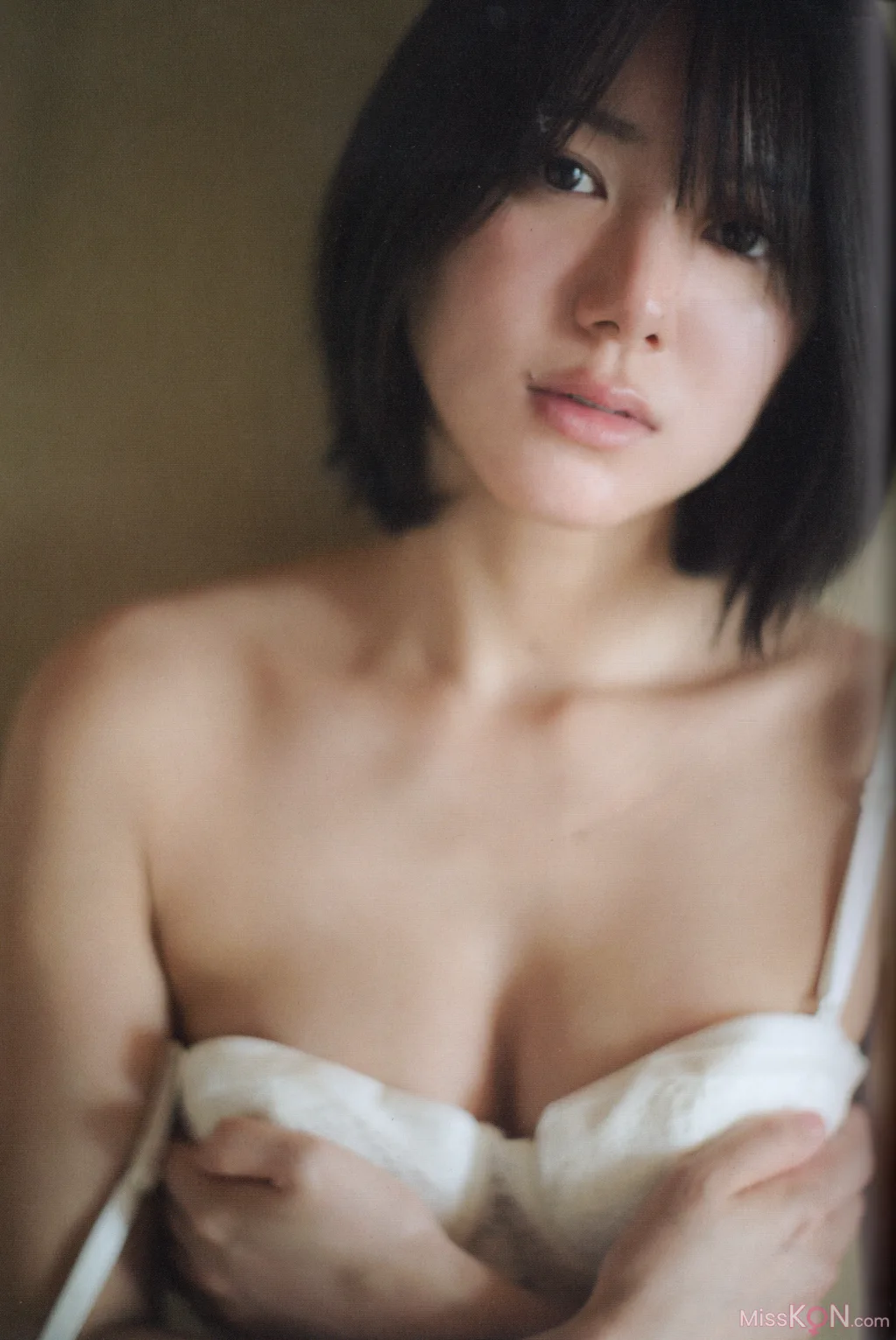 Momoka Onishi (大西桃香)_ 2023.09.30 AKB48 2nd写真集『桃の眺め方』
