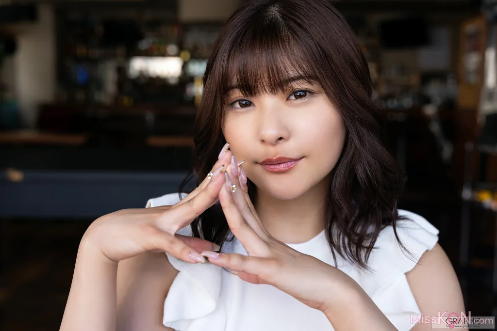 Nitori Hina (似鳥日菜)_ [Graphis] Limited Edition