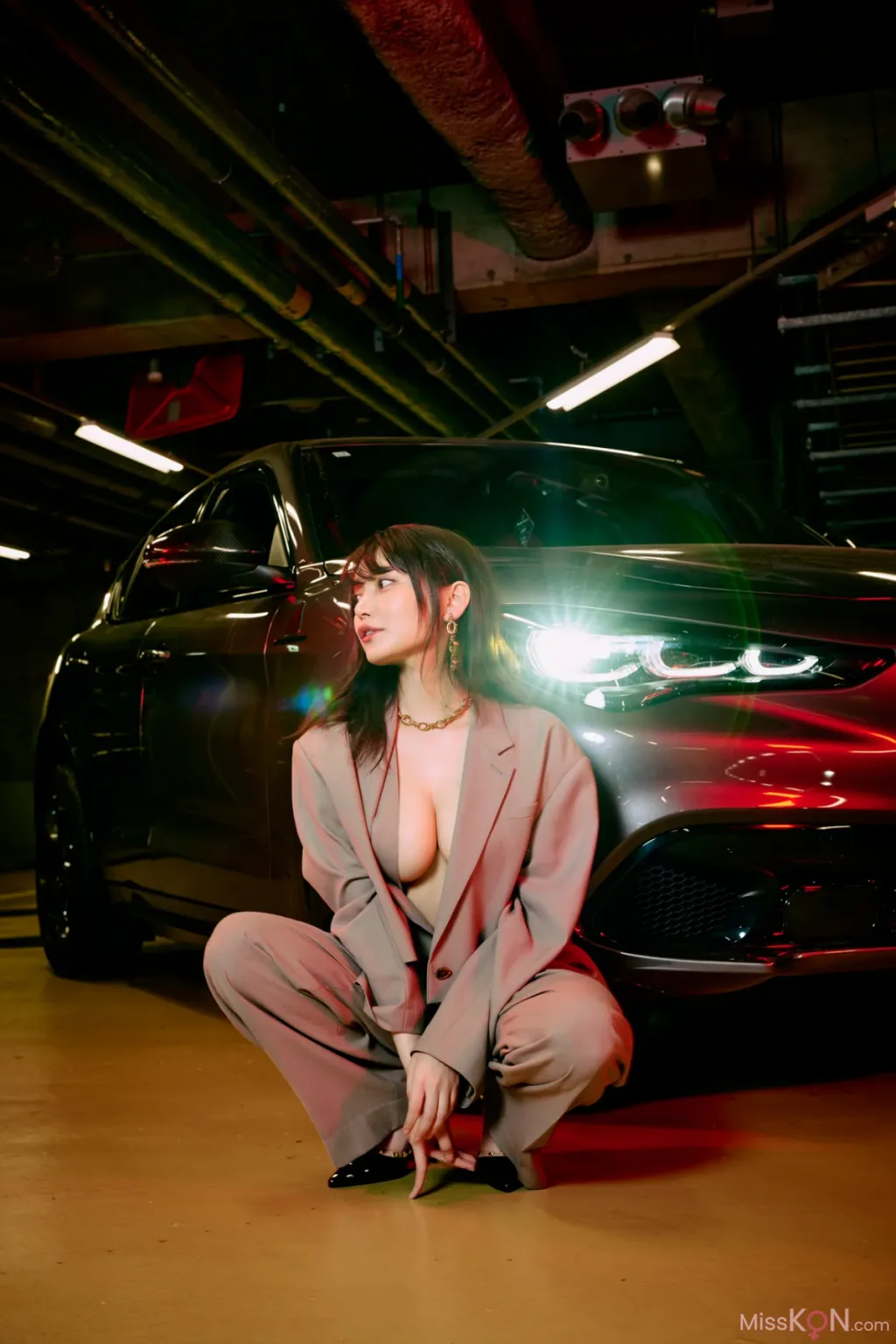 Nitori Sayaka (似鳥沙也加)_ FRIDAY GOLD A to Z Vol.10