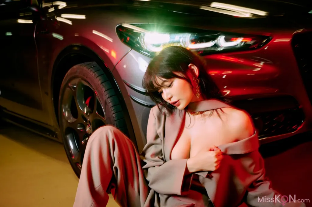 Nitori Sayaka (似鳥沙也加)_ FRIDAY GOLD A to Z Vol.10