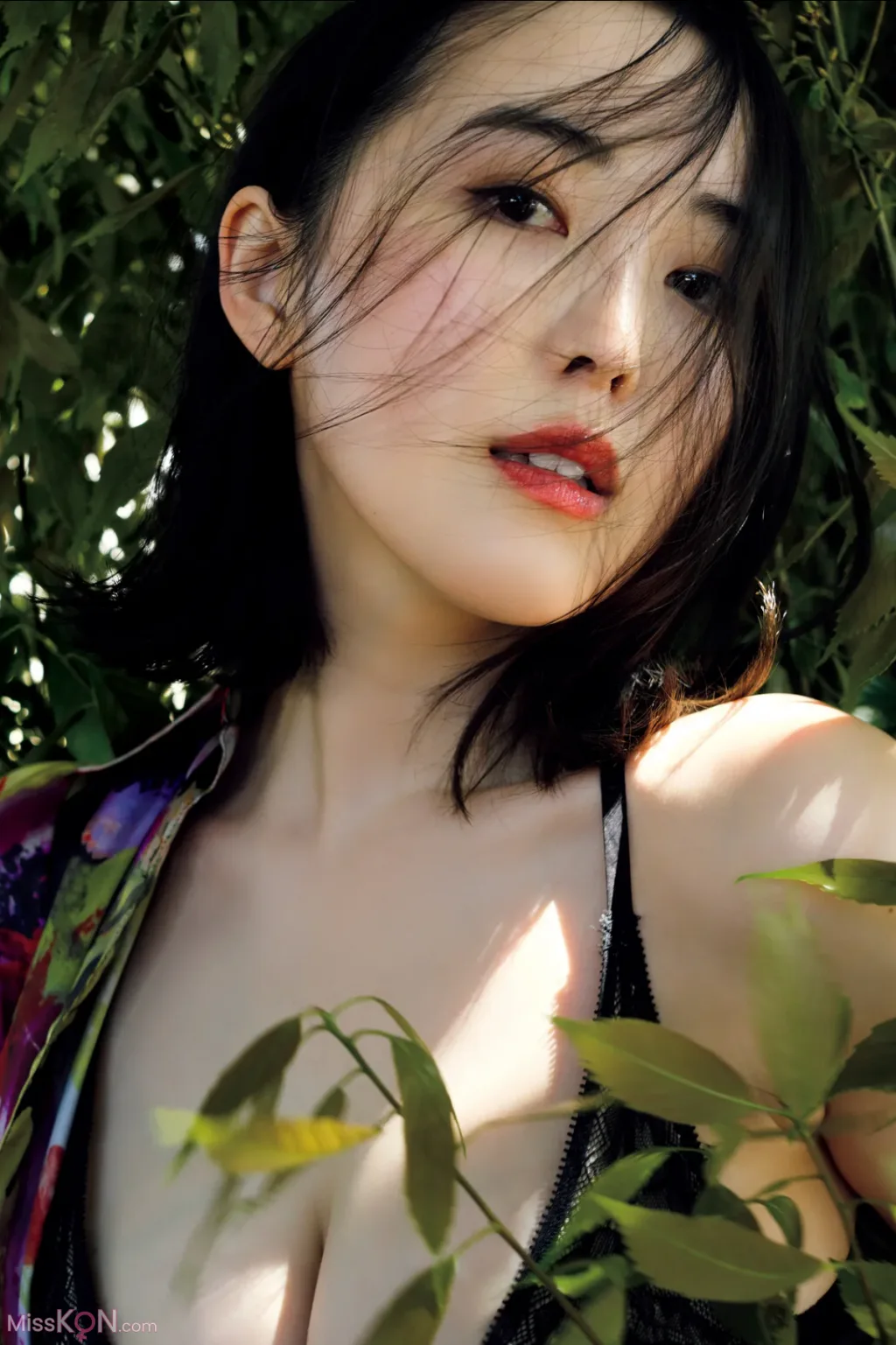 Oshino Sara (おしの沙羅)_ FRIDAY GOLD ネオ・エロティカ