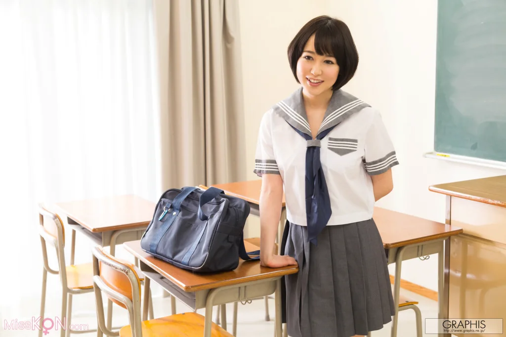 Shinoda Yu (篠田ゆう)_ [Graphis] Feti Style