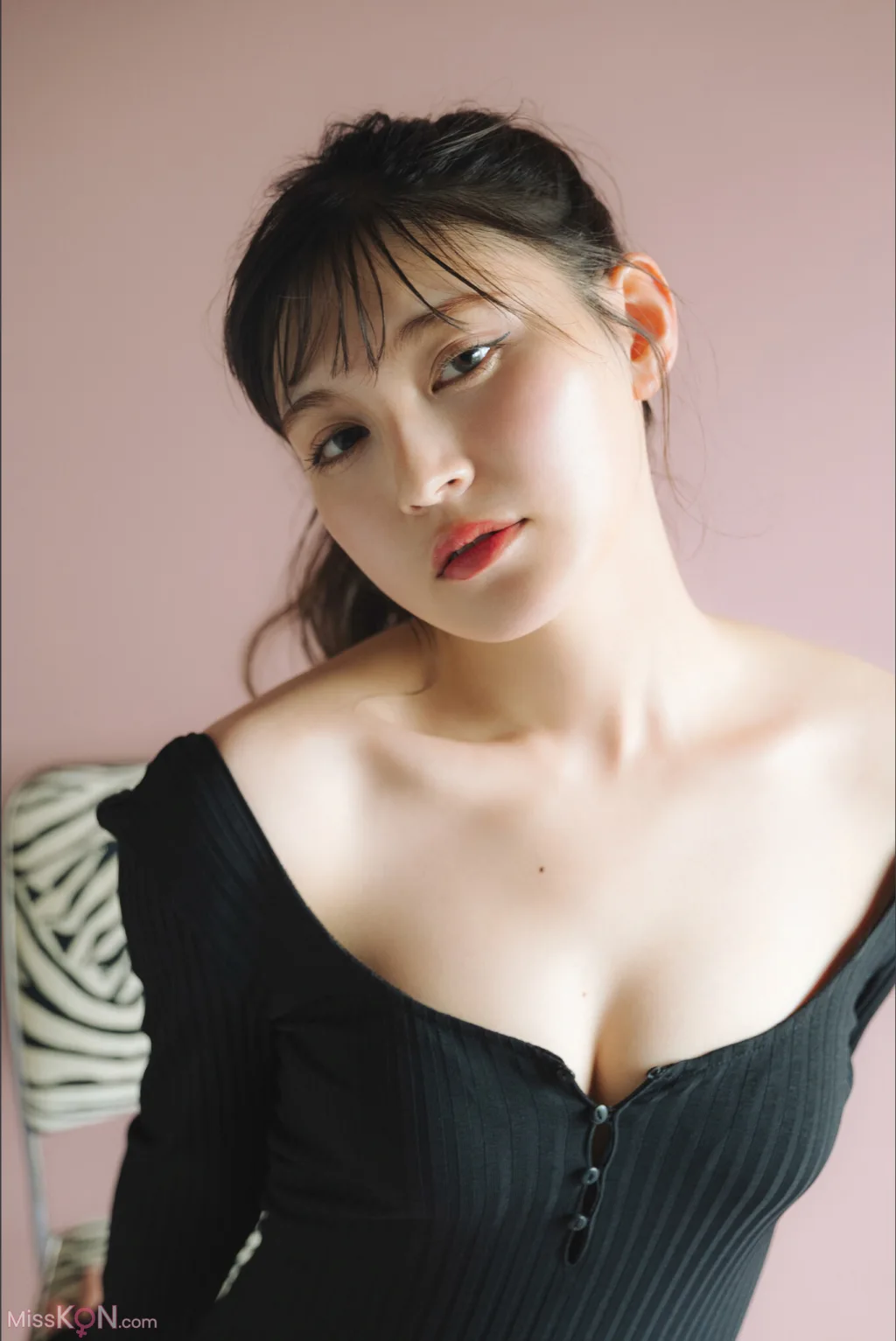 Yui Kojina (神志那結衣)_ FRIDAYデジタル写真集 ジーナに恋して Vol.1+2