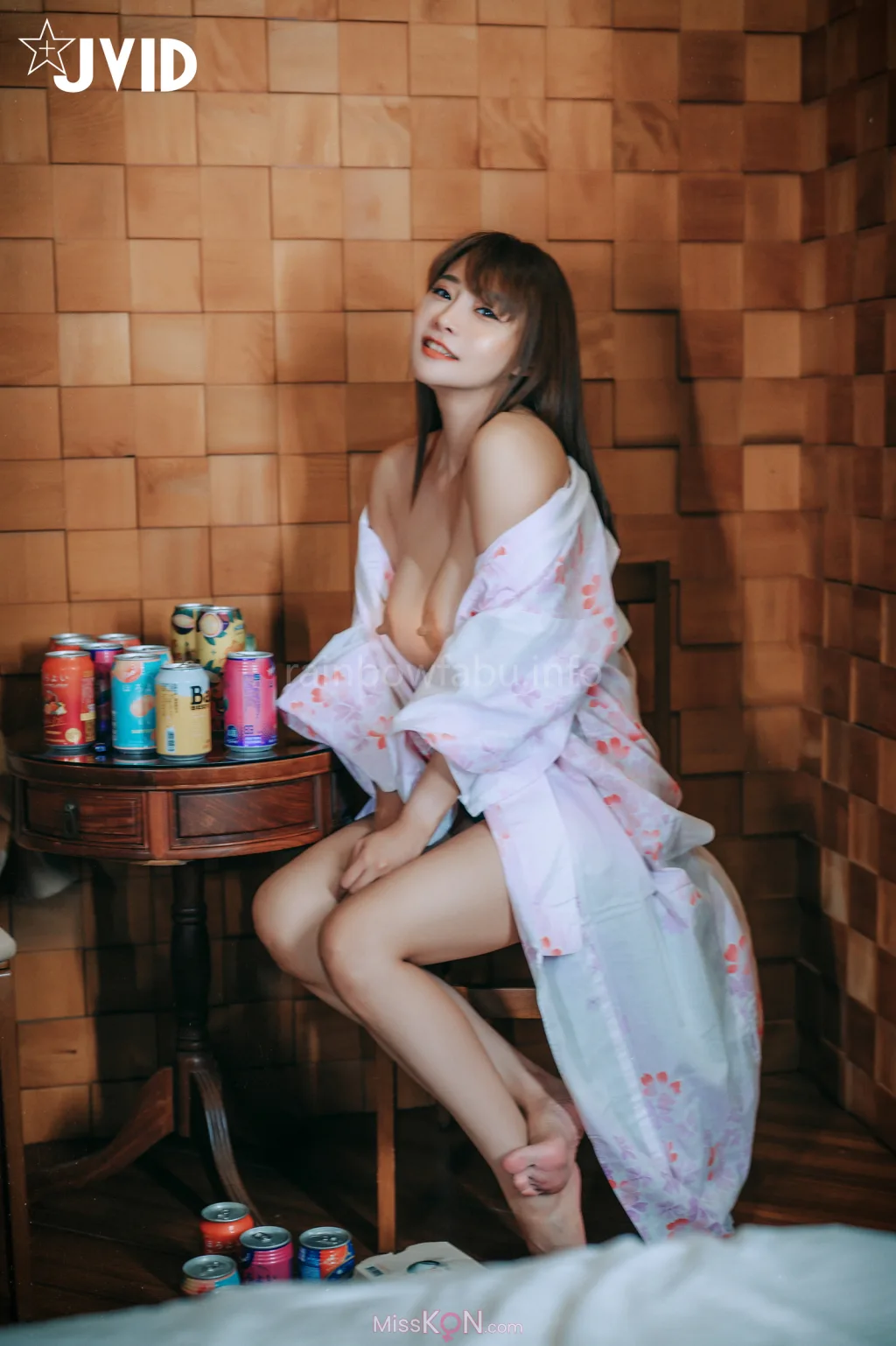 [JVID] 于心 & Lele 樂樂_ 上空無碼🔥學長幫學妹慶祝畢業邀請兩人泡溫泉♨️泥醉混亂4P