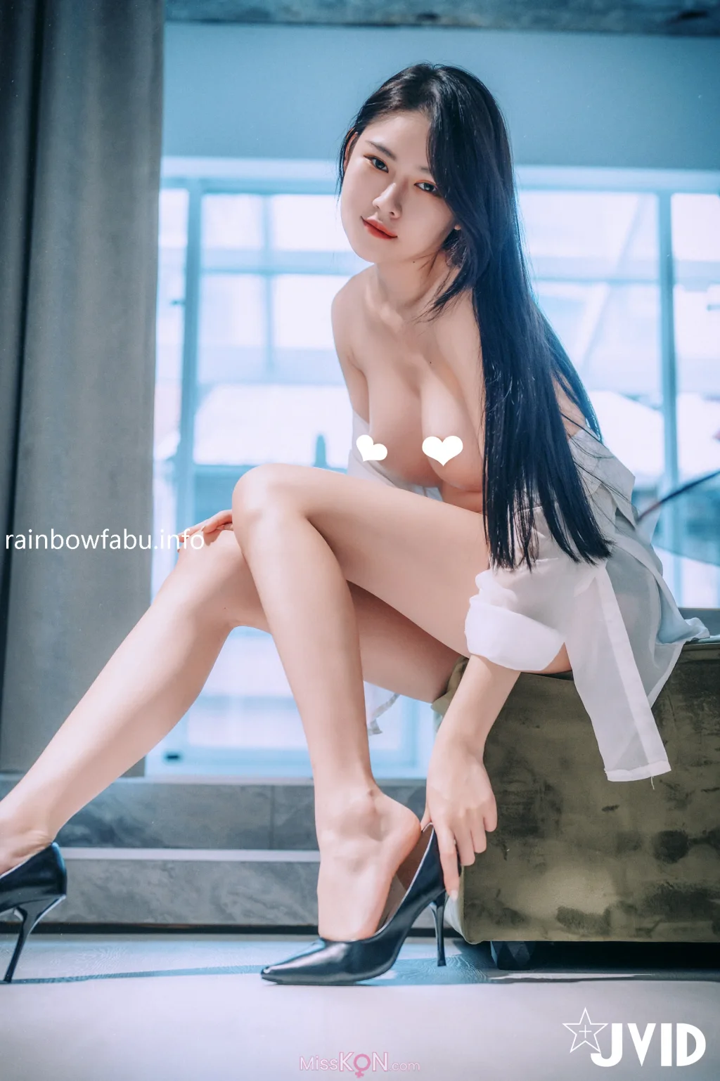 [JVID] 冰冰_ 性感长腿女秘书