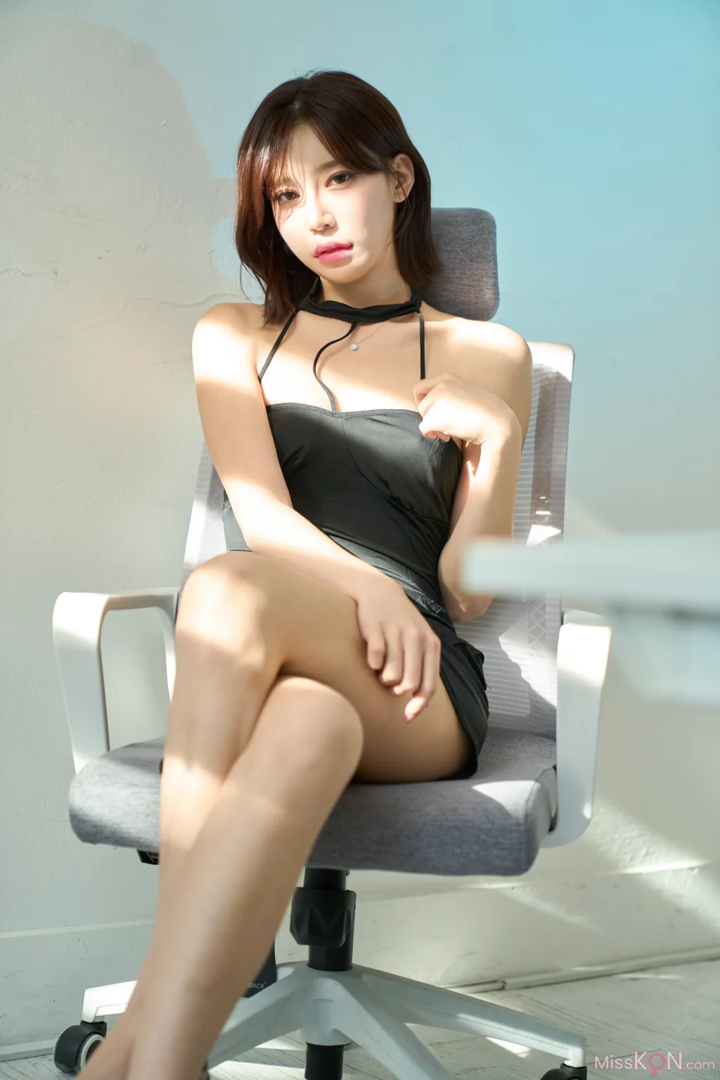 Ju Hee_ Sneaking in The Office