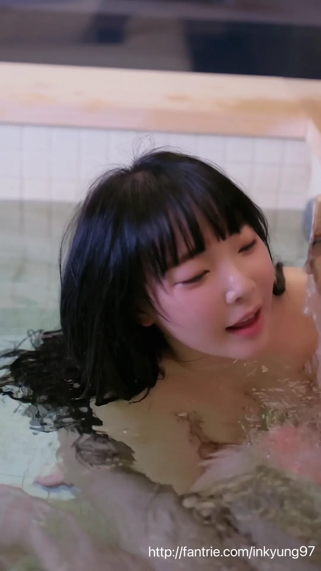 Kang In-kyung (강인경) - 팬트리 Date in Hotel’s Jacuzzi