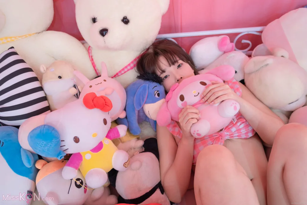 Kang In-kyung (강인경)_ Fantrie 봉제인형 공주