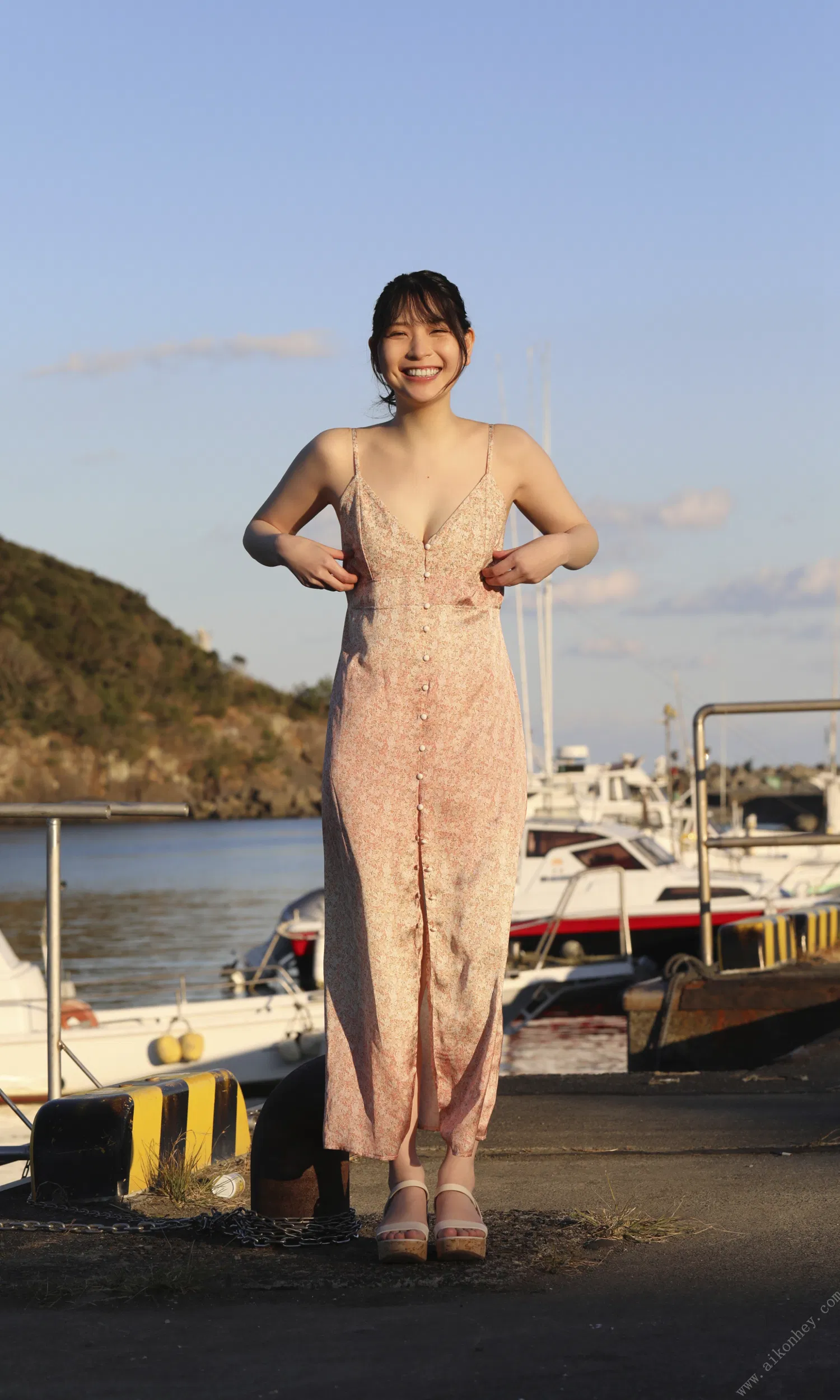 [Photobook] 【デジタル限定】あまつまりな写真集「あまつまりなは実在する。」 週プレ PHOTO BOOK