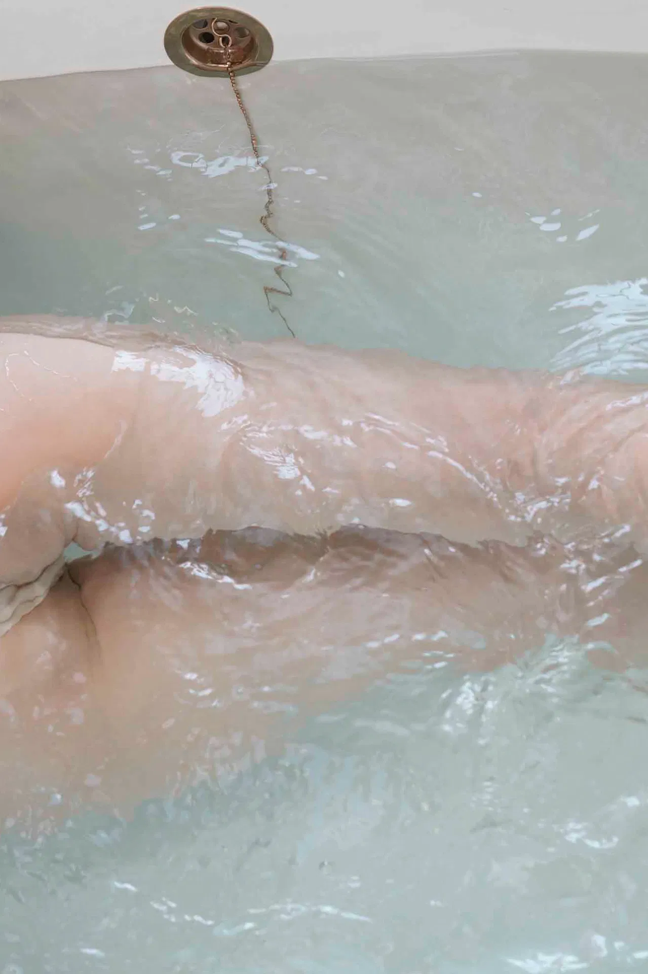 [Photobook] 週刊現代デジタル写真集 塩地美澄「美女アナの昼下がり」